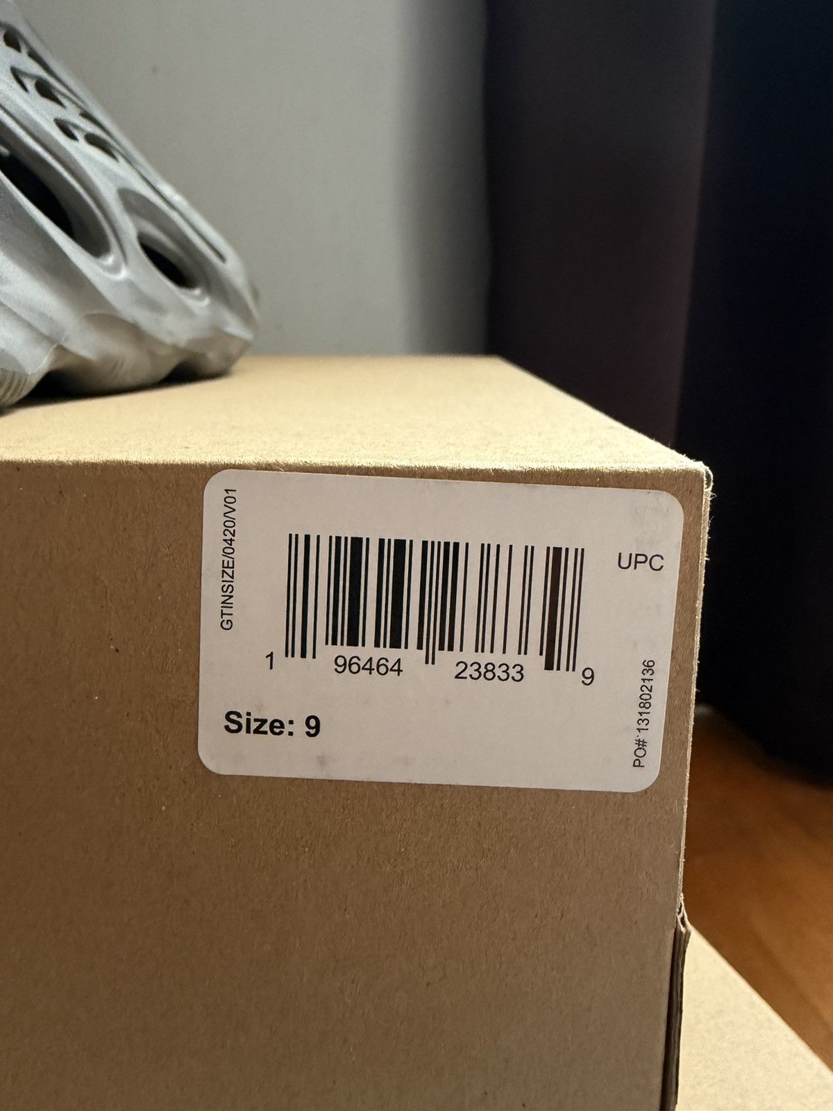 Yeezy Yeezy foamrunners Size US 9 / EU 42 - 8 Thumbnail