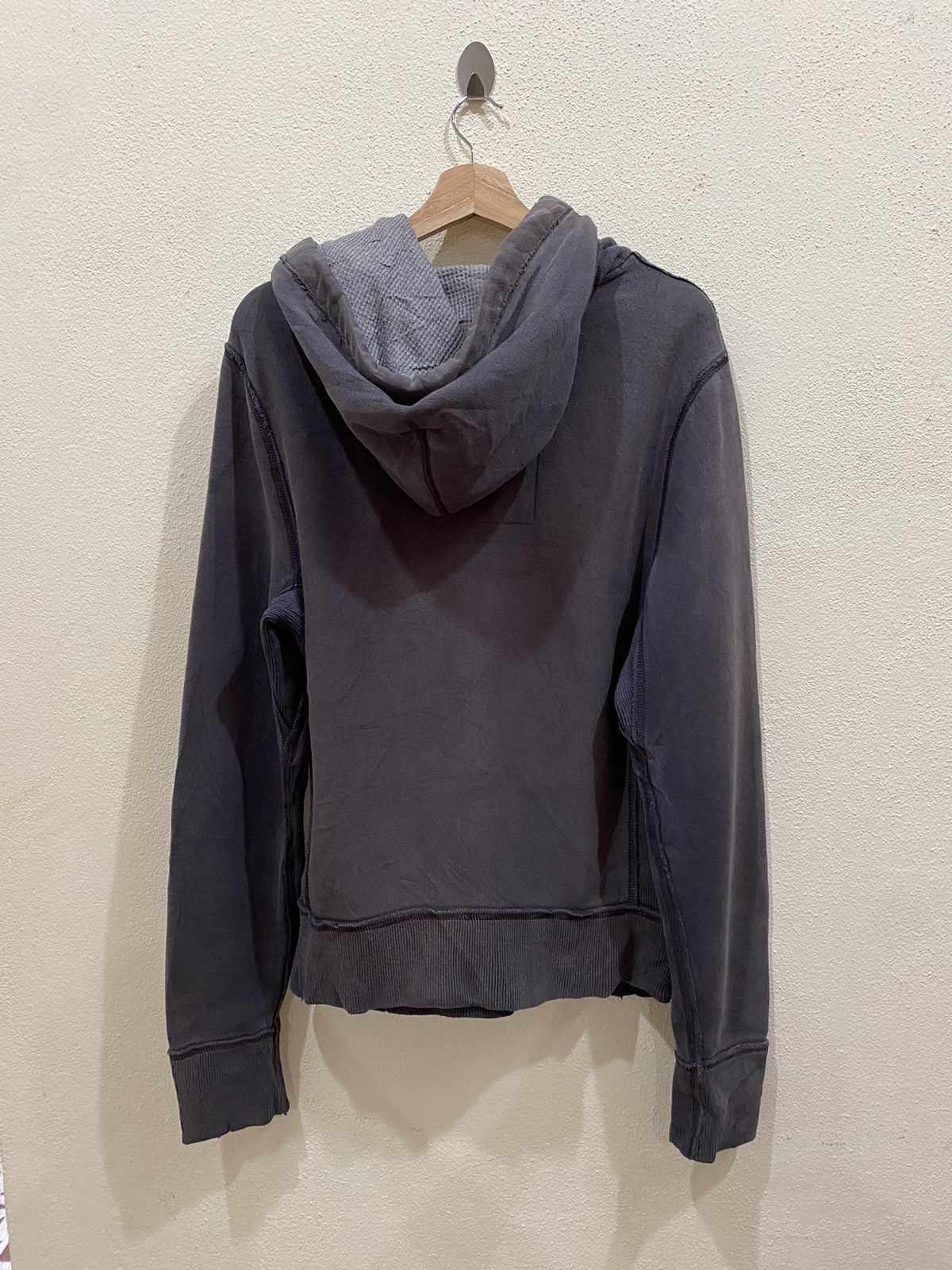 Abercrombie & Fitch × Vintage Vintage Abercrombie & Fitch Big Logo Faded Pullover Hoodies Size US M / EU 48-50 / 2 - 6 Thumbnail