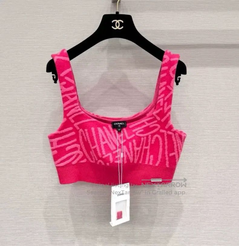 Chanel Chanel Ski Series Peach-red Knitted Sports Vest Size XS / US 0-2 / IT 36-38 - 1 Thumbnail