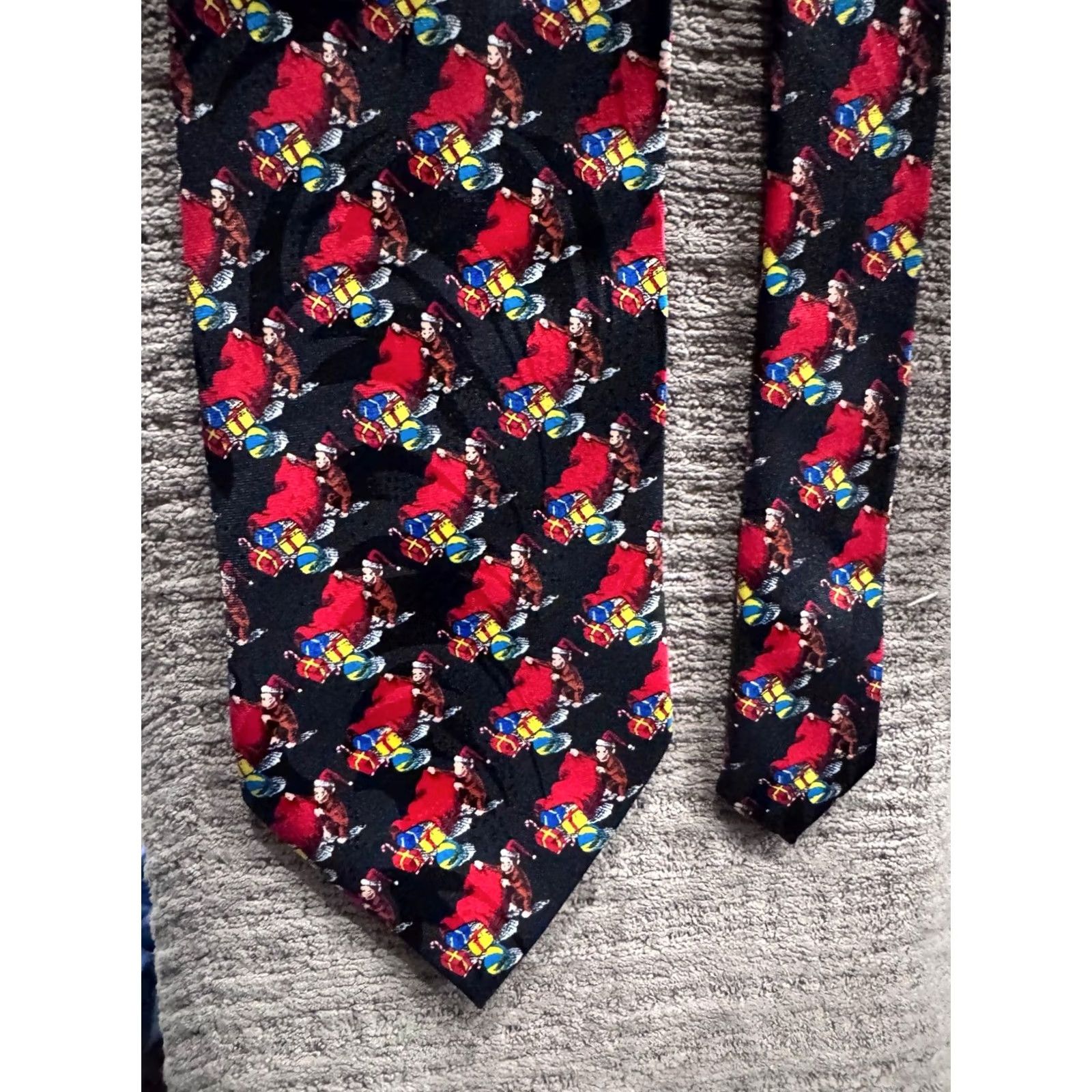 George Curious George Silk Neck Tie Mens Multicolor Christmas Images Ascot Shirt? Size ONE SIZE - 2 Thumbnail