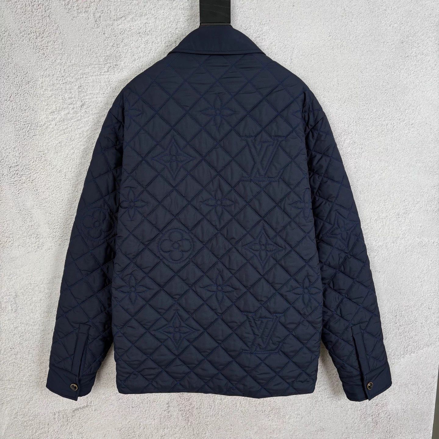 Louis Vuitton LV embossed lapel cotton jacket blue 54 Size US L / EU 52-54 / 3 - 2 Thumbnail