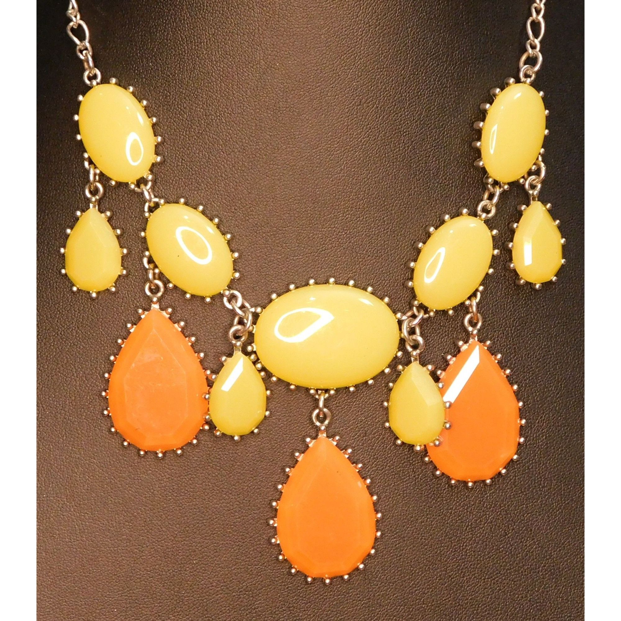 Other 60s Style Green And Orange Statement Necklace Size ONE SIZE - 3 Thumbnail
