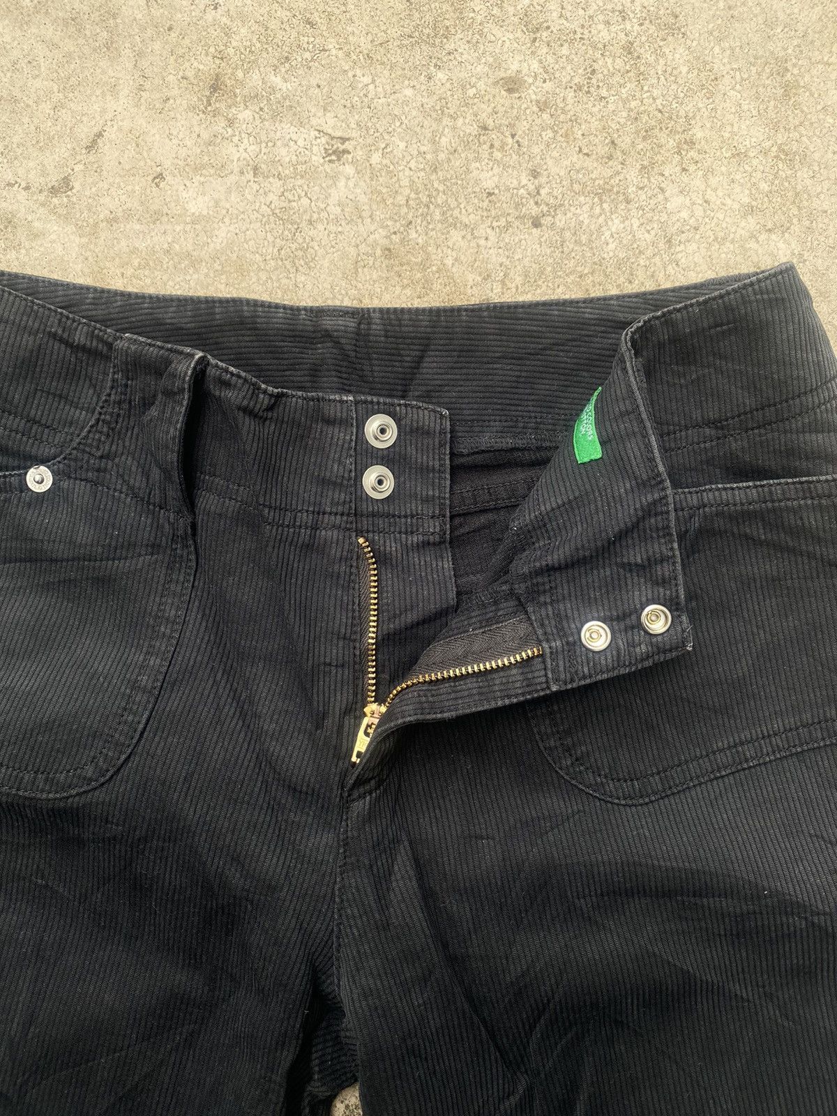 If Six Was Nine × Japanese Brand × United Colors Of Benetton Flare Jeans United Colour Of Benetton Corduroy Size US 28 / EU 44 - 11 Thumbnail