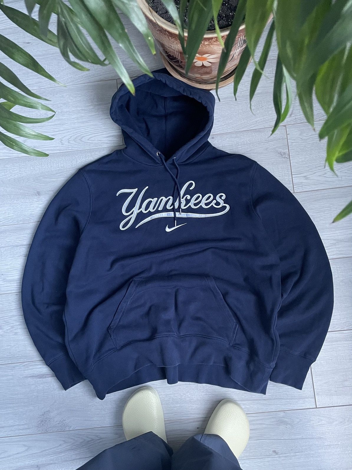 Image of Mlb x Nike Vintage Nike Yankees Center Logo Hoodie Mbl in Blue, Men's (Size 2XL)