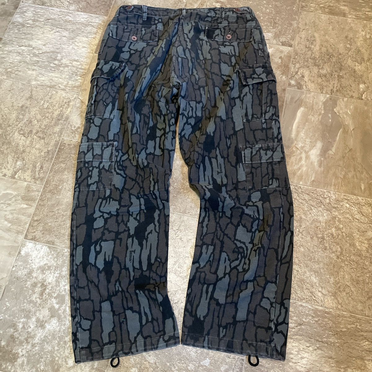 Realtree × Vintage Vintage 80s realtree trebark camo cargo pants baggy Size US 36 / EU 52 - 2 Thumbnail