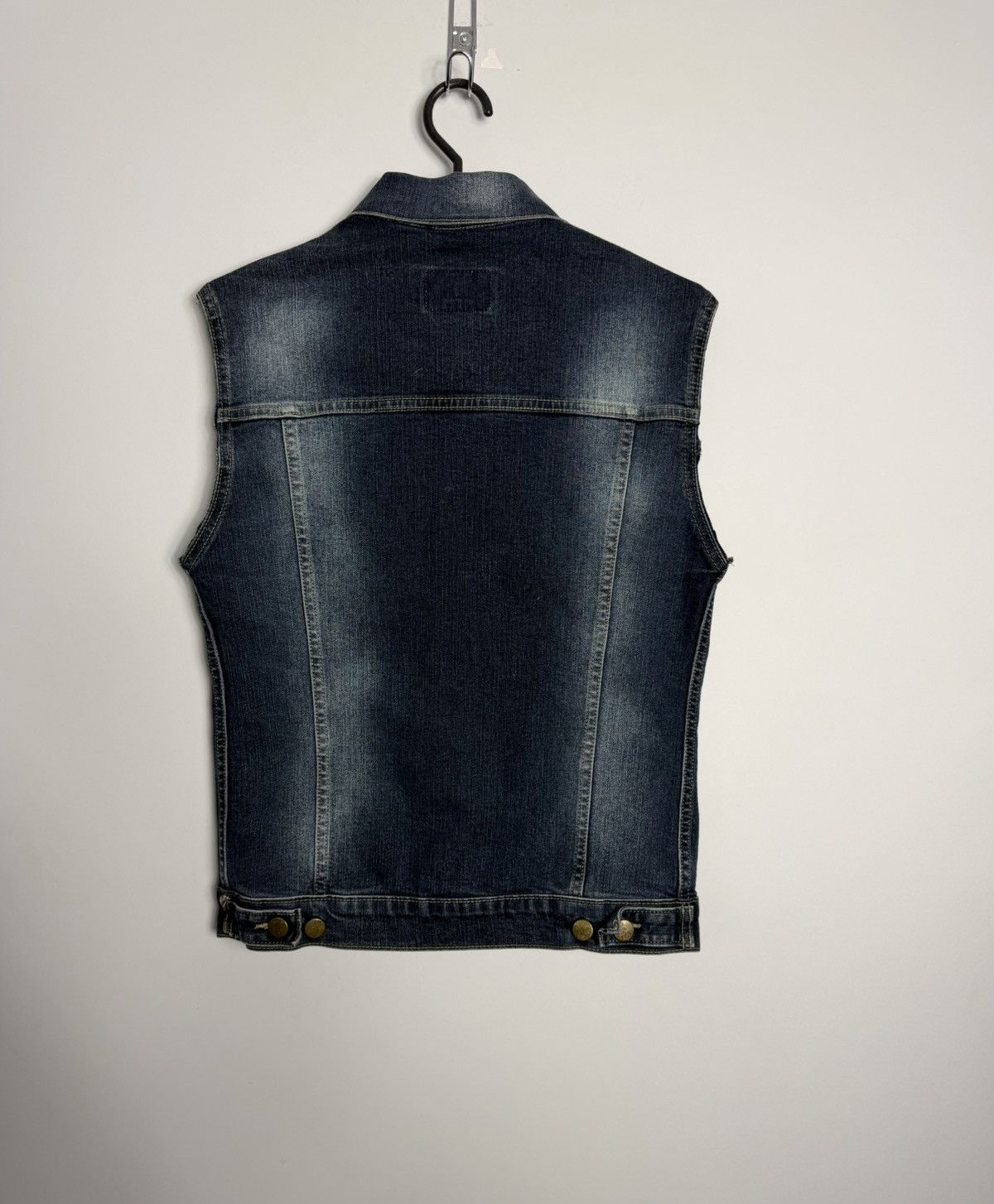 Dolce & Gabbana Dolce & Gabbana Vintage 90's Diamond Sleeveless Denim Jacket Size S / US 4 / IT 40 - 2 Thumbnail