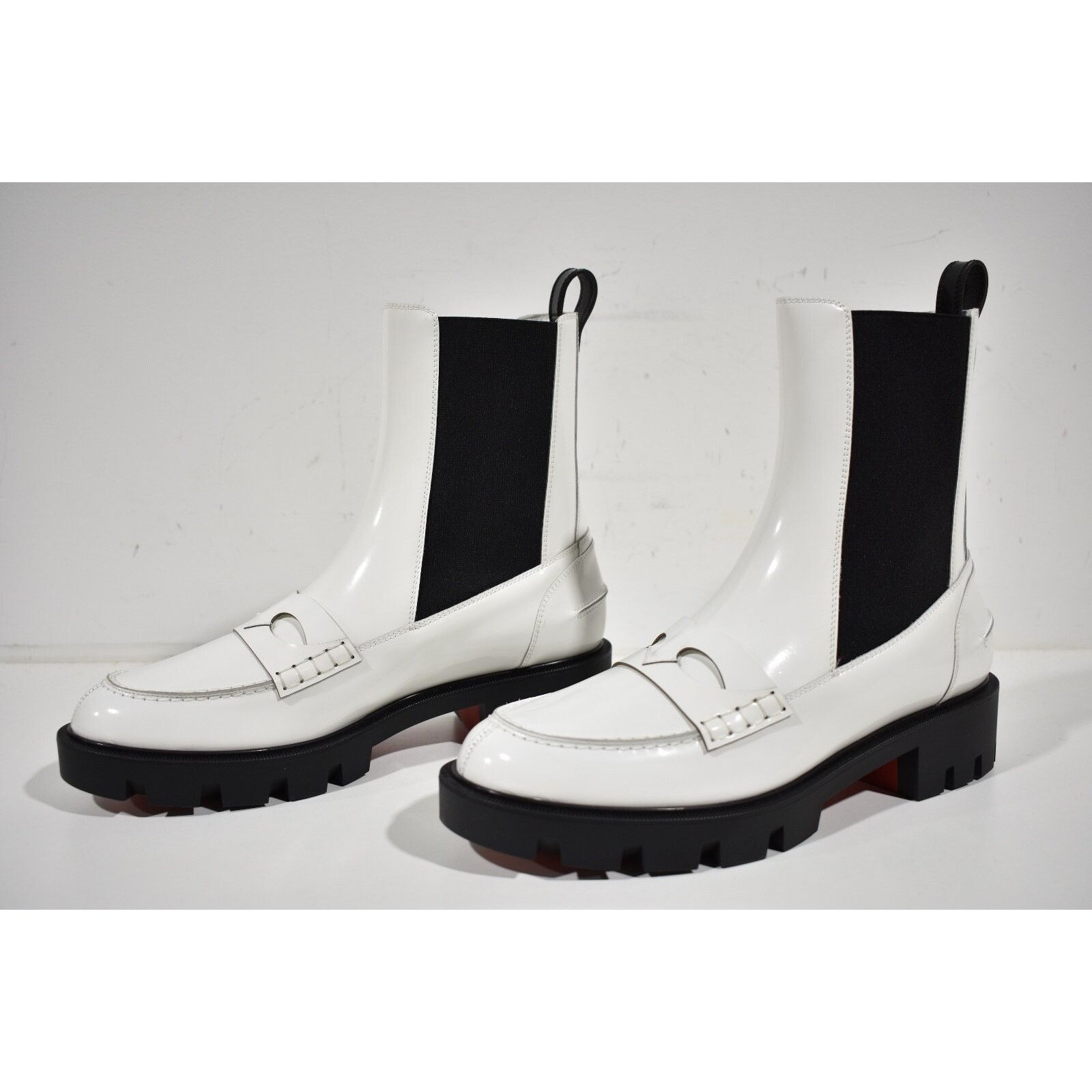 Christian Louboutin Christian Louboutin Montezu Lug Flat White Black Leather Size US 10 / IT 40 - 9 Thumbnail