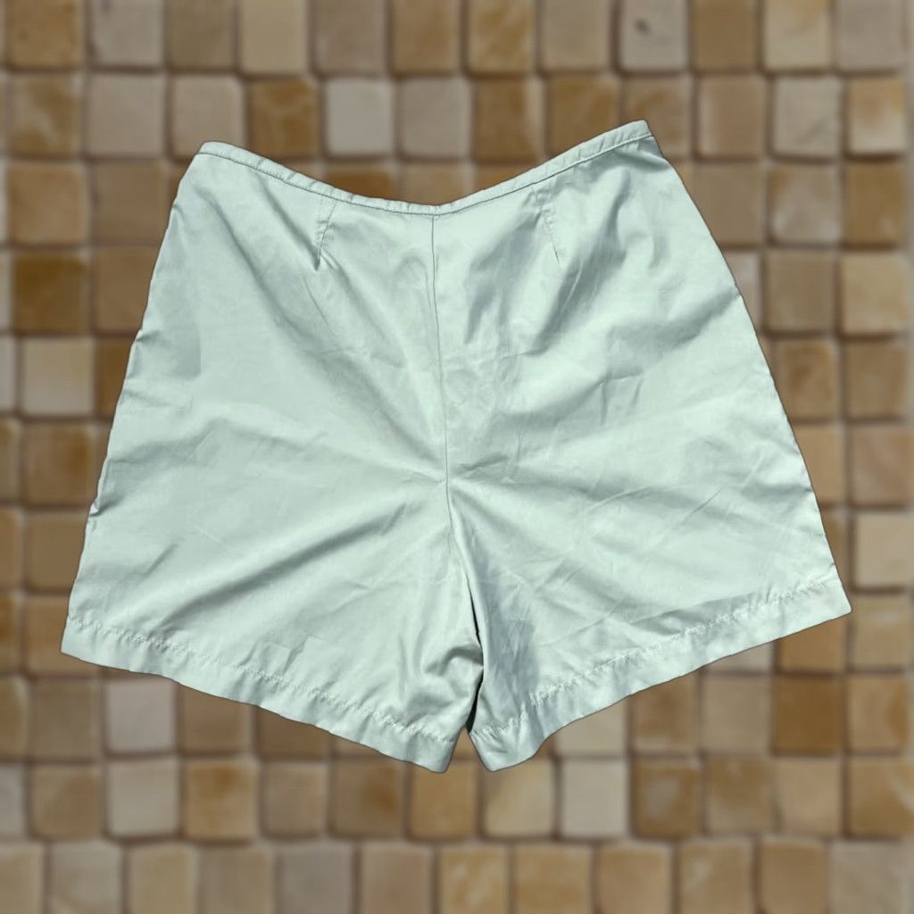 Nike VINTAGE Nike Embroidered Mini Logo Shorts Bermuda Women S Pale Grey Blue 90s Logo Embroidered Gym & Training Mens Womens Boys Girls Size 28" / US 6 / IT 42 - 1 Thumbnail