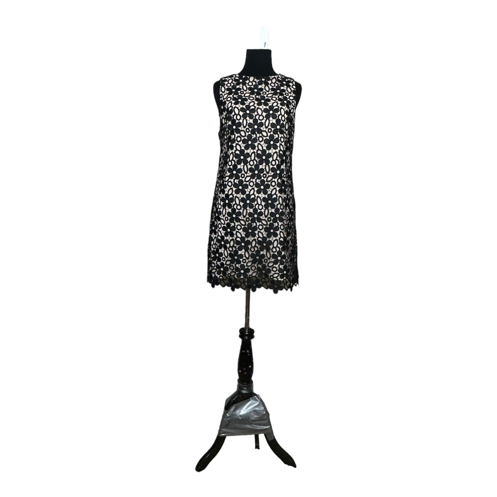 Alice + Olivia Alice + Olivia Clyde floral lace sheath mini dress size 4 Size S / US 4 / IT 40 - 11 Thumbnail