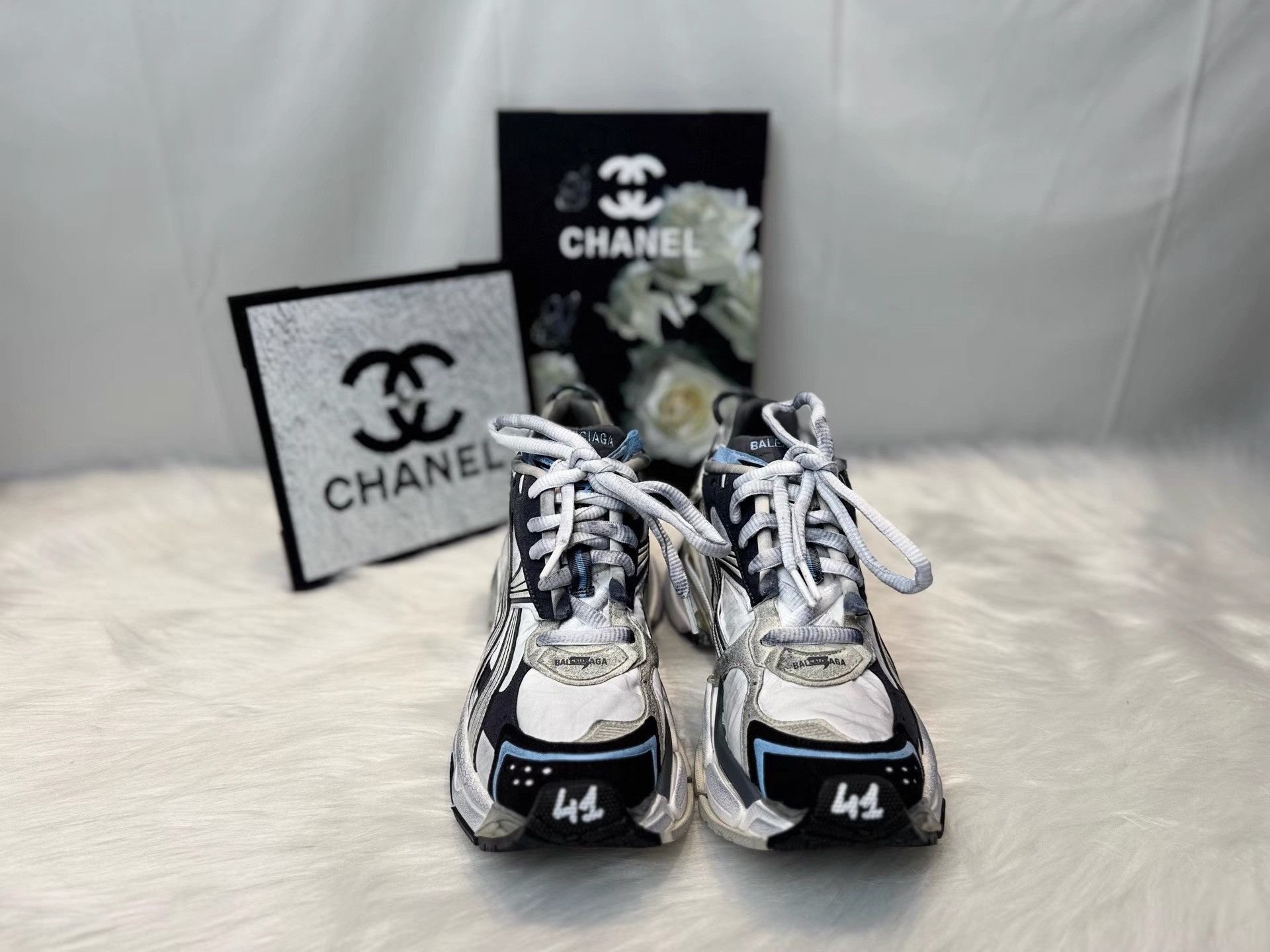 Balenciaga Balenciaga Runner Worn-effect Sneakers K36 Size US 8 / EU 41 - 2 Thumbnail