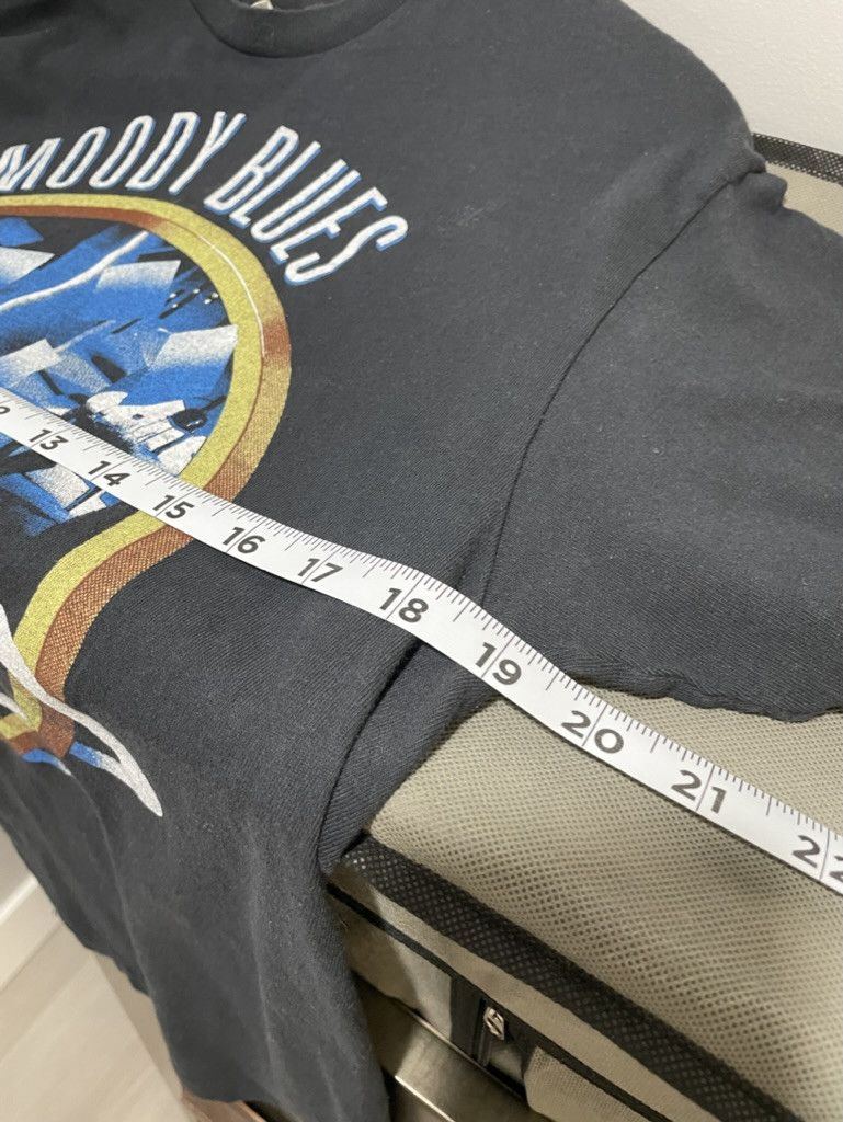 Vintage Vintage Moody Blues Live in Concert 1986 Band T-Shirt Size US M / EU 48-50 / 2 - 8 Thumbnail
