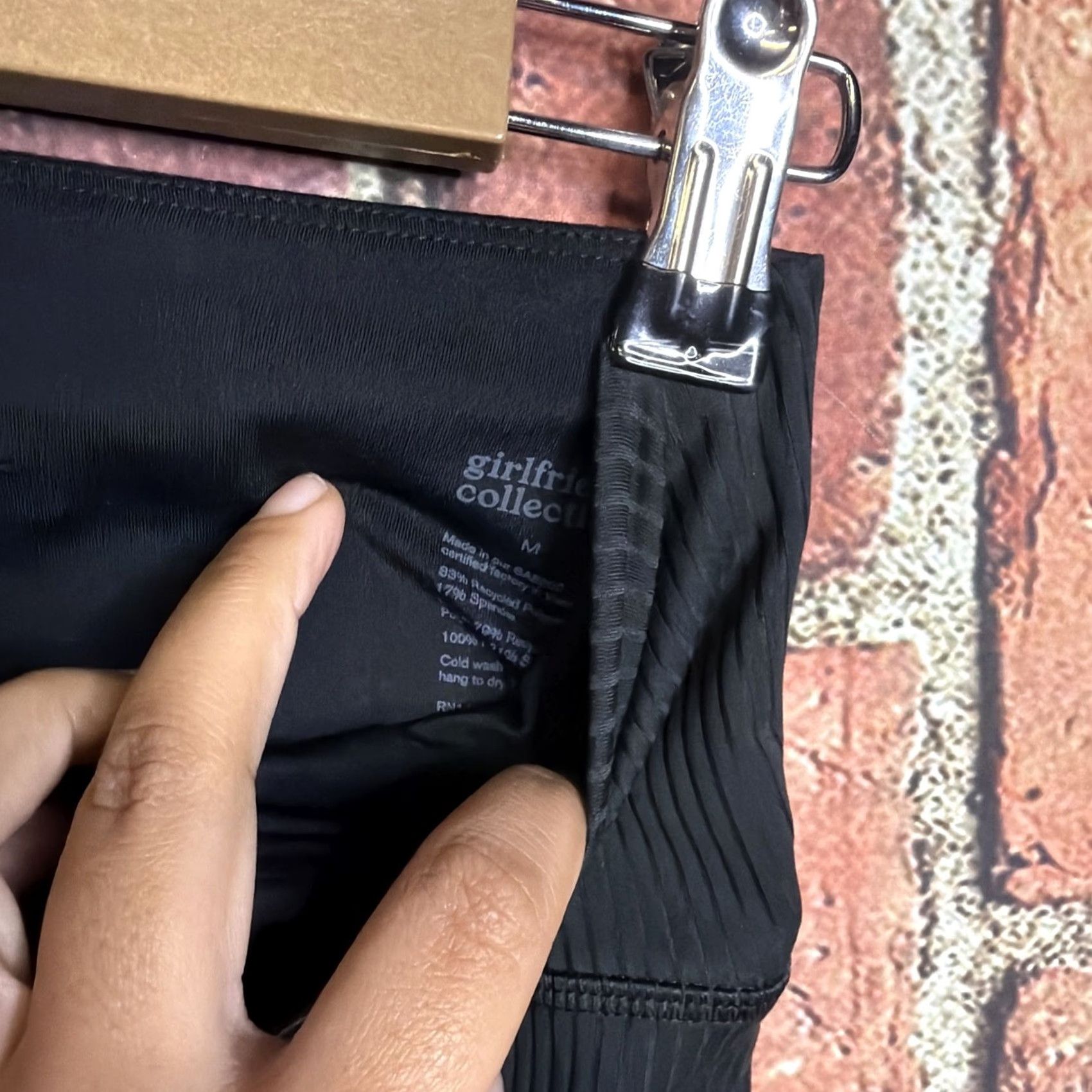 Girlfriend Collective Girlfriend Collective Black Ribbed High Rise Medium Black Leggings Leggings Women M Ribbed Pockets Activewear Size 32" / US 10 / IT 46 - 3 Thumbnail