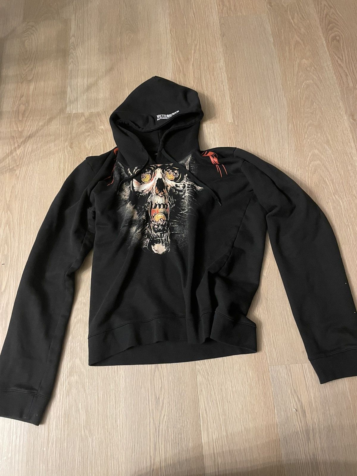 【美品】VETEMENTS Misplaced Skull Hoodie. Vetements AW17 misplaced Metal Skull Hoodie SZ:XS|S