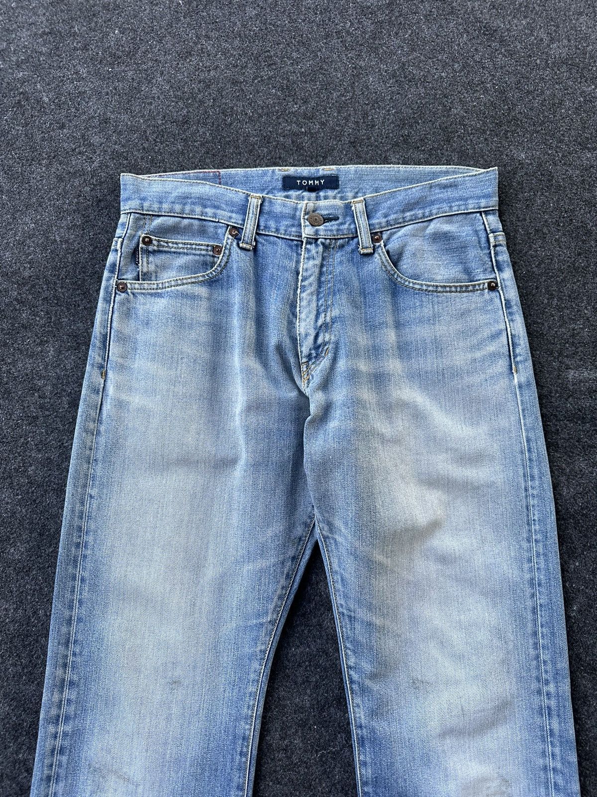 Tommy Hilfiger Tommy Hilfiger Light Blue Faded Washed Denim D175 Size US 31 - 3 Thumbnail