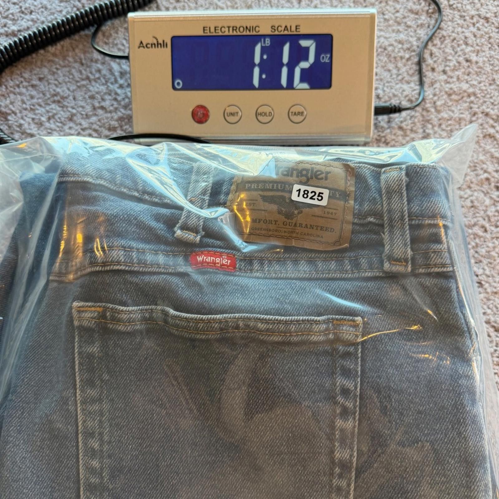 Wrangler Wrangler Jeans 36x32 Mens Straight Leg Blue Medium Wash Size US 36 / EU 52 - 6 Thumbnail