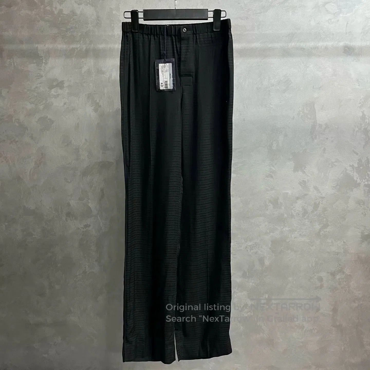 Prada prada black printed important casual pants. Size US 27 - 1 Thumbnail
