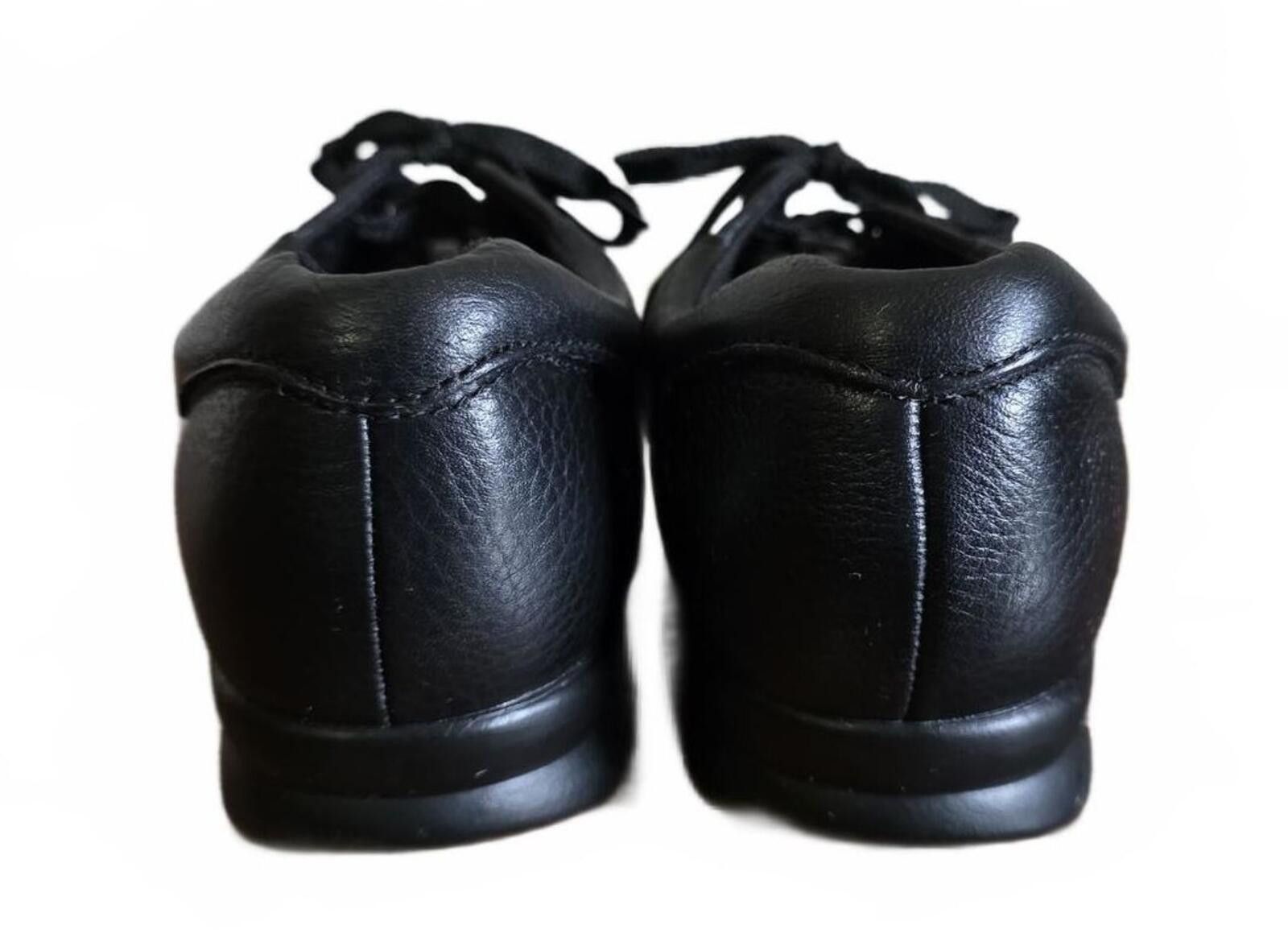 Supreme Supremes Black Leather Upper Comfort Walking Shoes Size 7WW Size US 7 / IT 37 - 8 Thumbnail