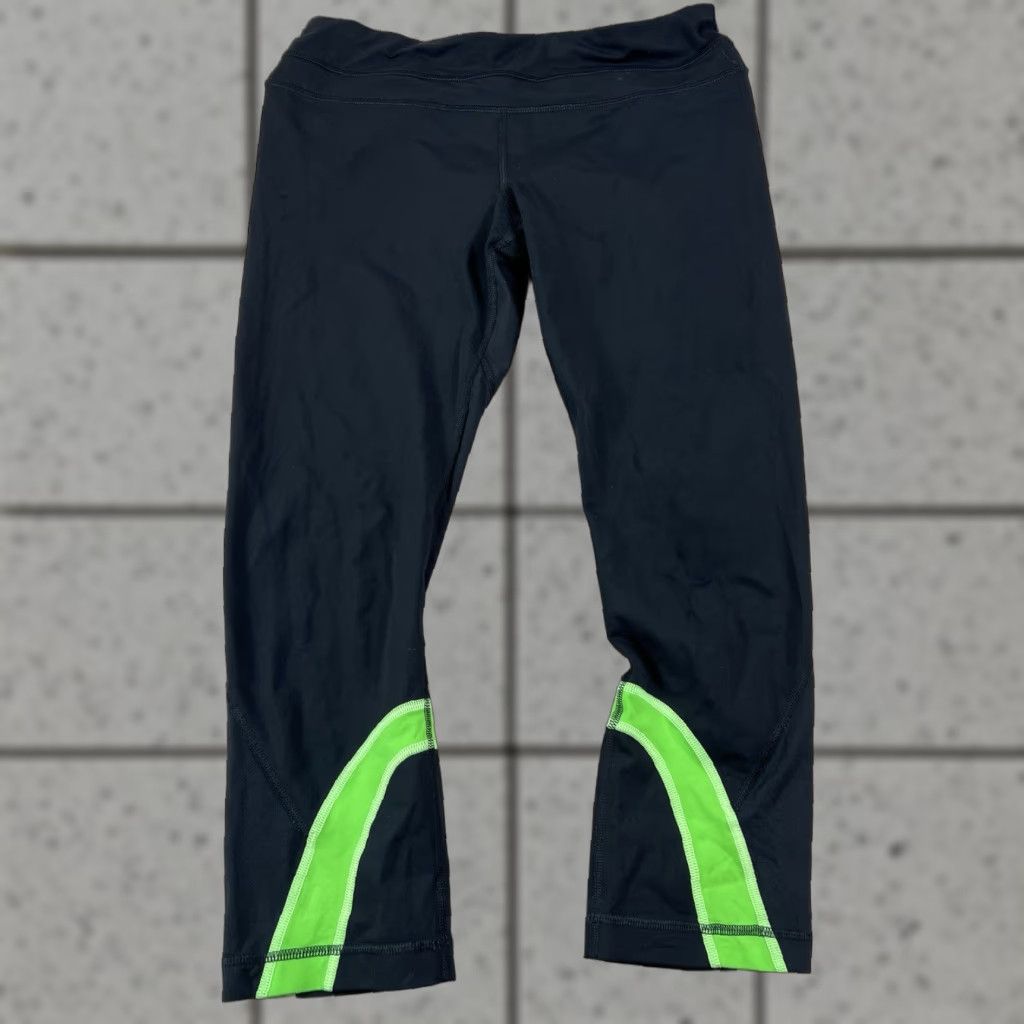 Lululemon Women’s Lululemon Run Inspire Crop Leggings Black and Green Size 8 Size 30" / US 8 / IT 44 - 1 Thumbnail