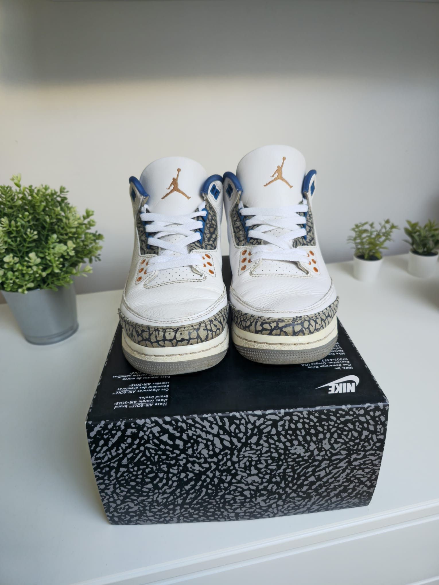 Jordan Brand Jordan 3 Wizard GS Size US 7 / EU 40 - 1 Thumbnail