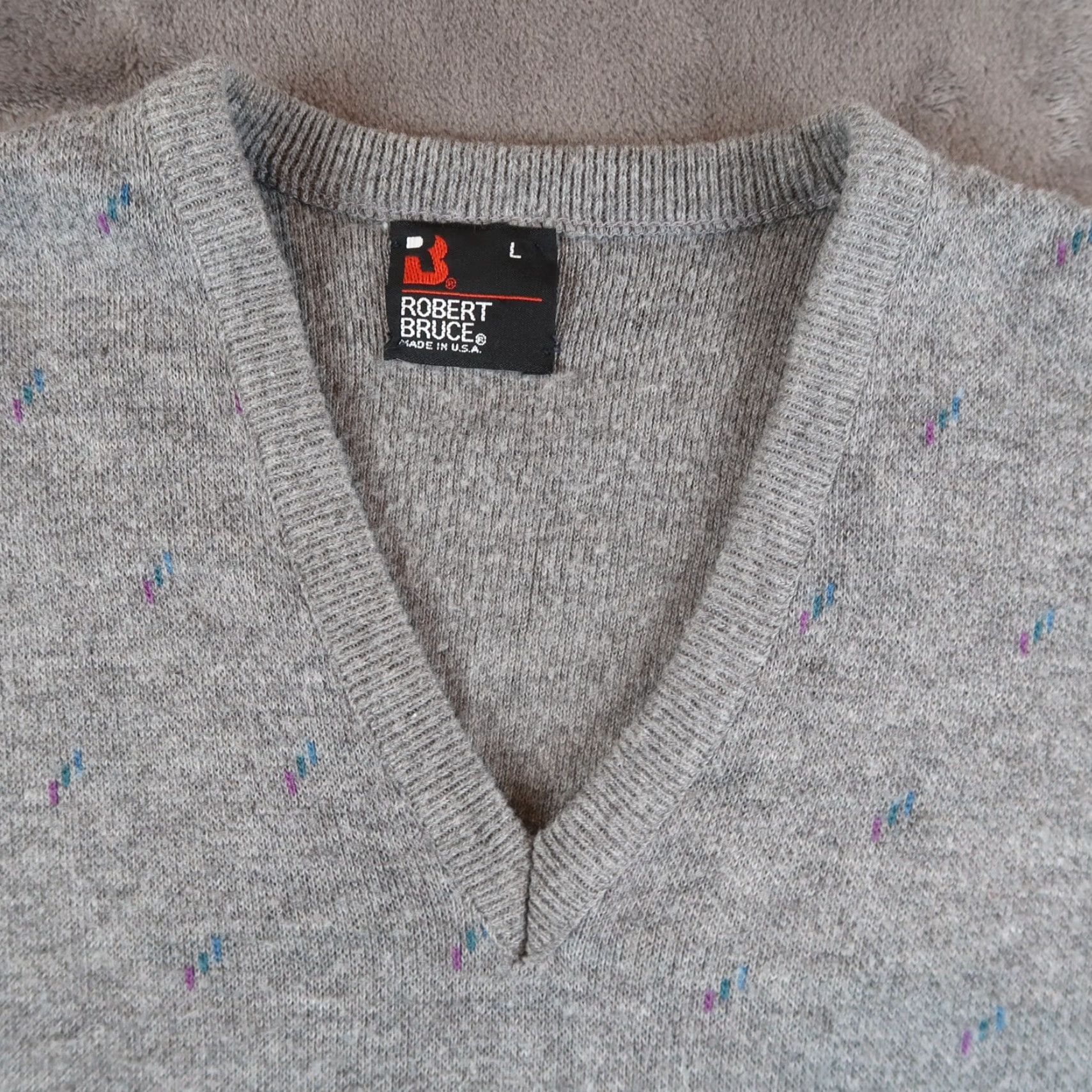 Vintage VINTAGE Robert Bruce Sweater Vest Men's L Gray Floral Knit V-Neck Sleeveless Pattern Pullover USA Brand Size US L / EU 52-54 / 3 - 3 Thumbnail