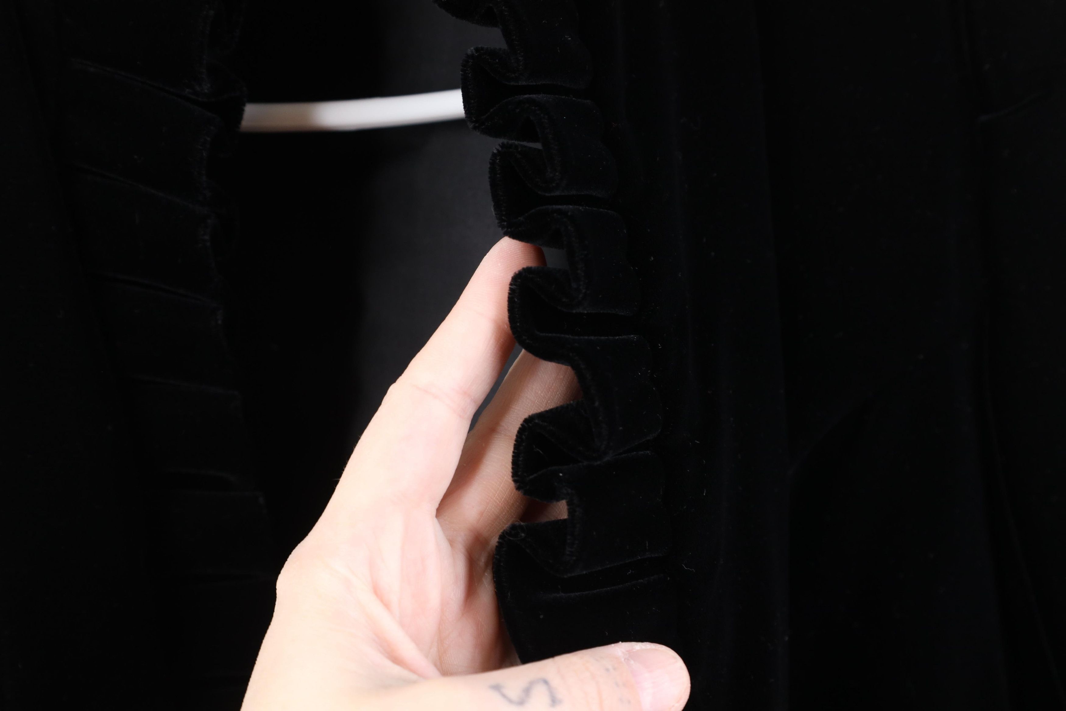 Vintage Vintage 60s 70s Streetwear Sleeve Ruffled Velvet Jacket USA Size S / US 4 / IT 40 - 11 Thumbnail