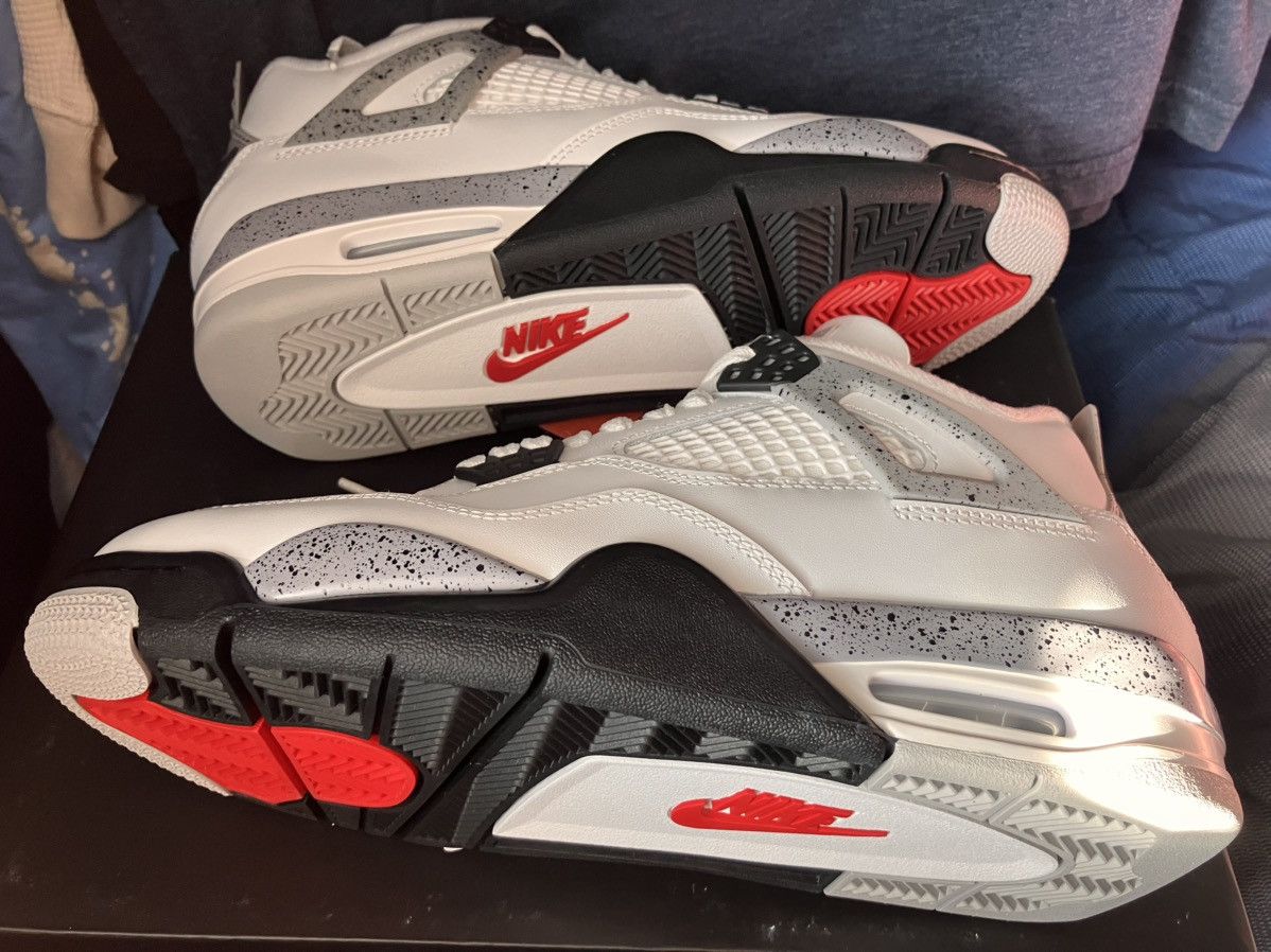 Jordan Brand White cement 4’s sz 8.5 Size US 8.5 / EU 41-42 - 5 Thumbnail