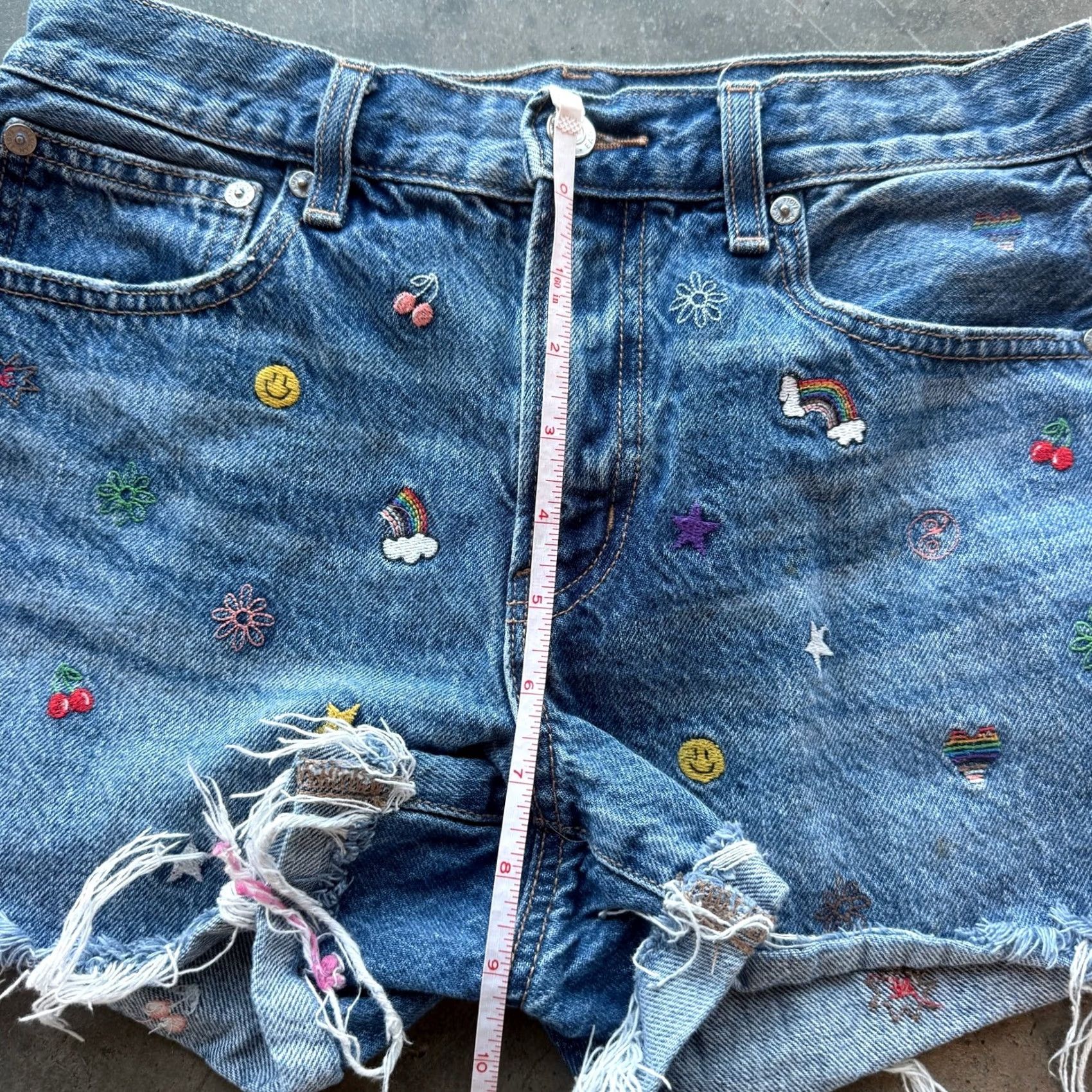 Vintage VINTAGE Y2K Embroidered American Eagle Smiley 90s Boyfriend Denim Shorts 2 Size 26" / US 2 / IT 38 - 5 Thumbnail