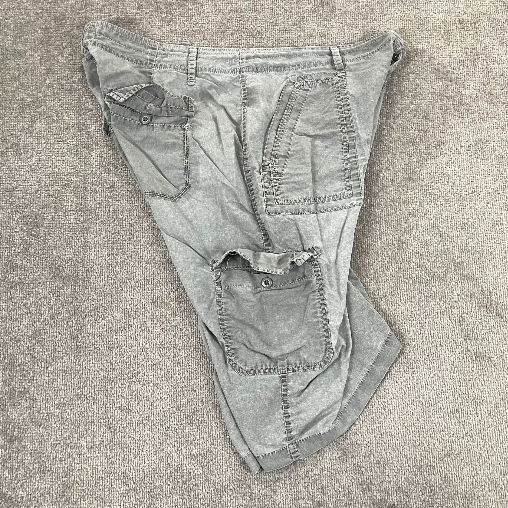 Gramicci VINTAGE Gramicci Shorts Women 14 Bermuda Nylon Gray Patina Dyed 3/4 Length Lightweight Hiking Climb Pockets Size 36" / US 14 / IT 50 - 2 Thumbnail