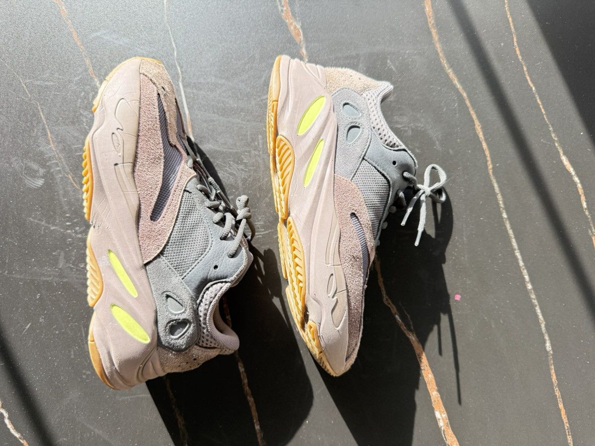 Adidas Yeezy Boost 700 Mauve Size US 9.5 / EU 42-43 - 5 Thumbnail
