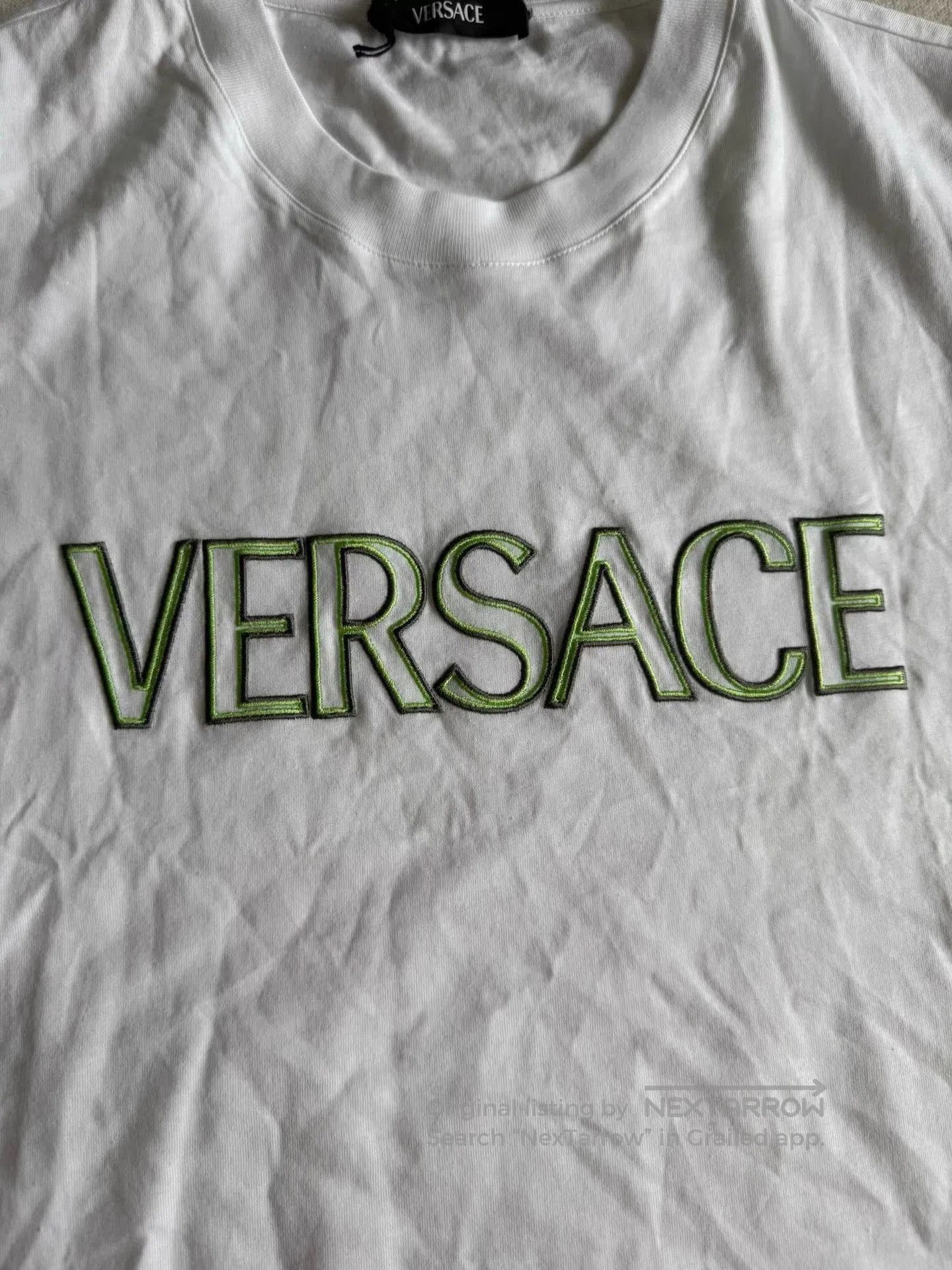 Versace White Short-Sleeve Graphic T-Shirt Size L. Size US L / EU 52-54 / 3 - 3 Thumbnail
