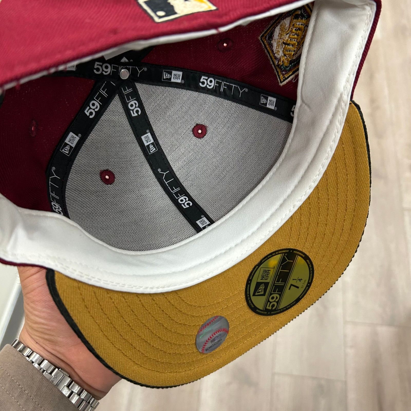 New Era Minnesota Twins Black Corduroy Visor New Era Hat Size 7 1/4 Size ONE SIZE - 7 Thumbnail