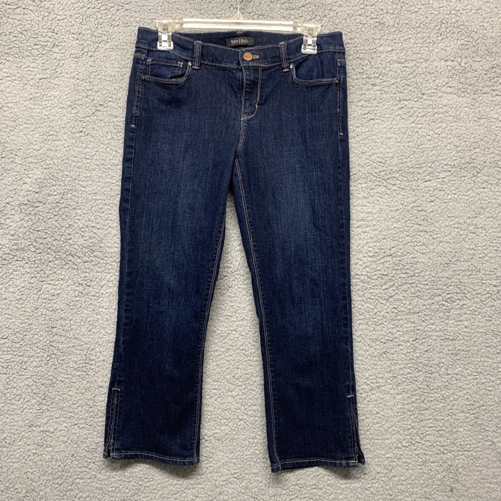 White House Black Market White House Black Market Jeans Crop Dark Wash Blue Denim Size 6 Women 5-Pocket Design Belt Loops Zip Cropped Style Regular Fit Vintage No N/A Size 28" / US 6 / IT 42 - 2 Thumbnail