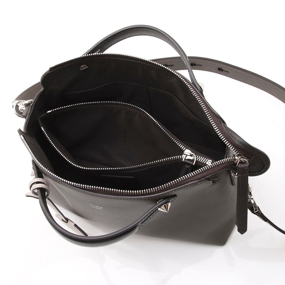 Fendi o1s1wg110925 Size: OS/ By The Way Medium in Black Size ONE SIZE - 4 Thumbnail
