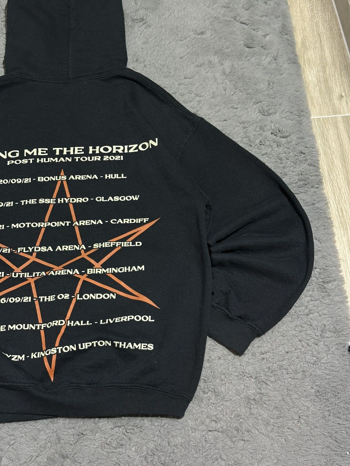 Band Tees Bring Me The Horizon Post Human Survival Horror Tour Hoodie Size US M / EU 48-50 / 2 - 7 Thumbnail