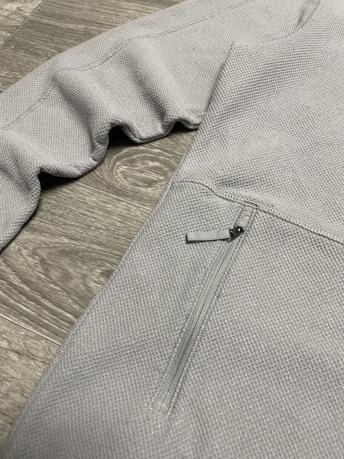 The North Face The North Face Gray Zip-Up Fleece Jacket Outdoor Gorpcore Size US S / EU 44-46 / 1 - 6 Thumbnail