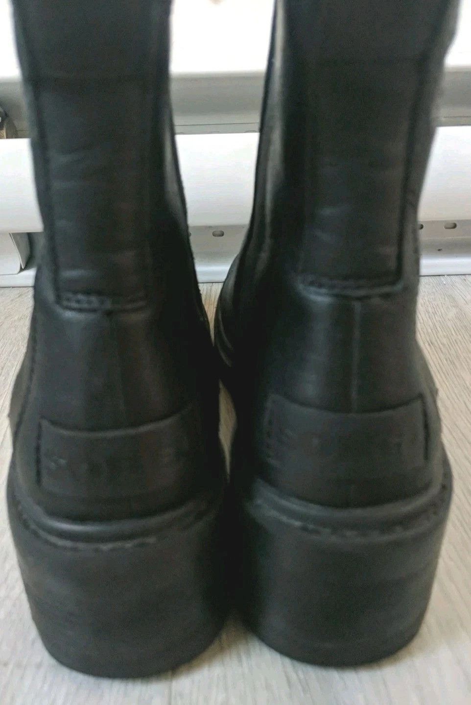 SOREL Sorel Joan Now Chelsea Boots Leather Lug Sole Block Heel Size US 8.5 / IT 38.5 - 4 Thumbnail