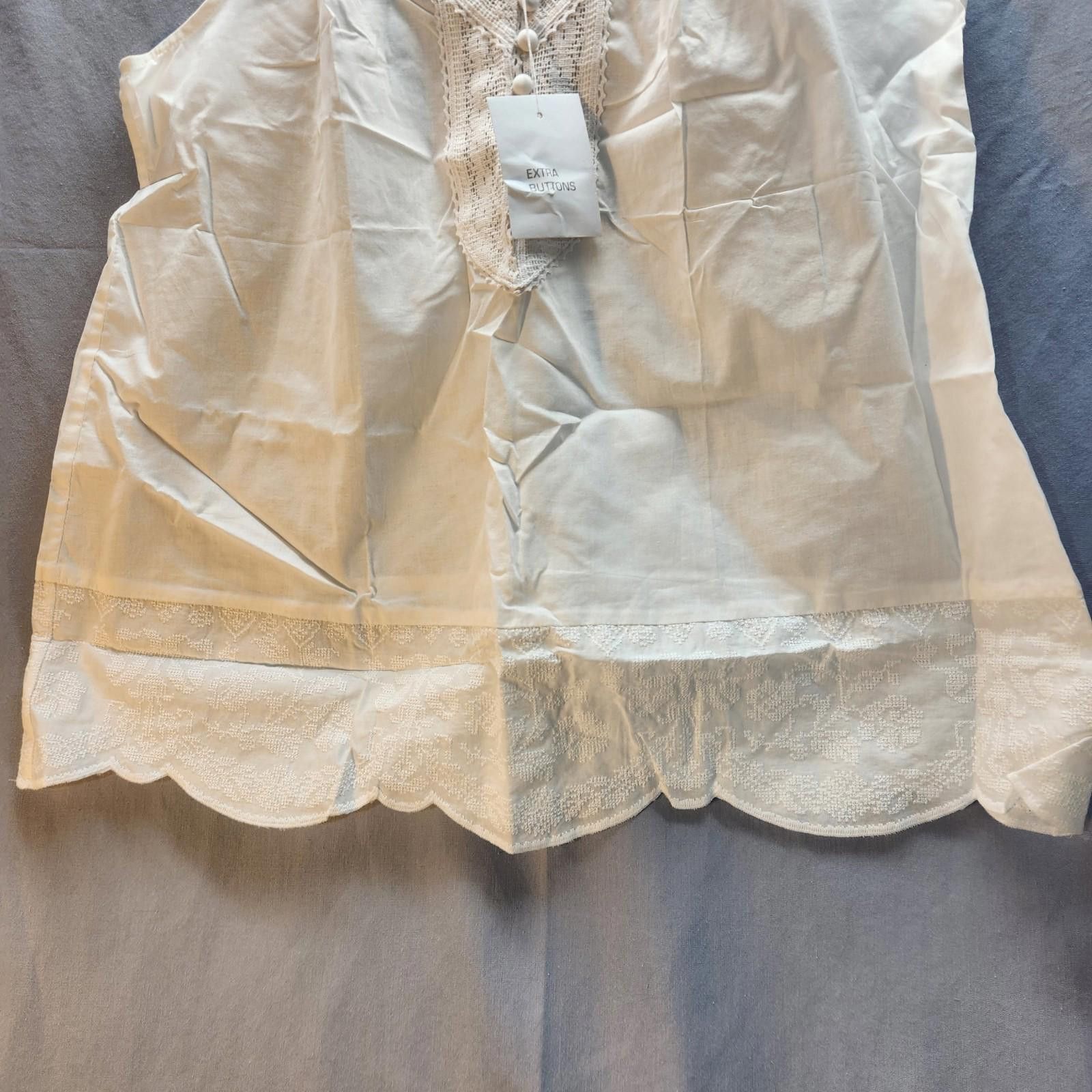 Club Monaco Moda International Lace Accented Tank White Size Large NWT Size L / US 10 / IT 46 - 3 Thumbnail