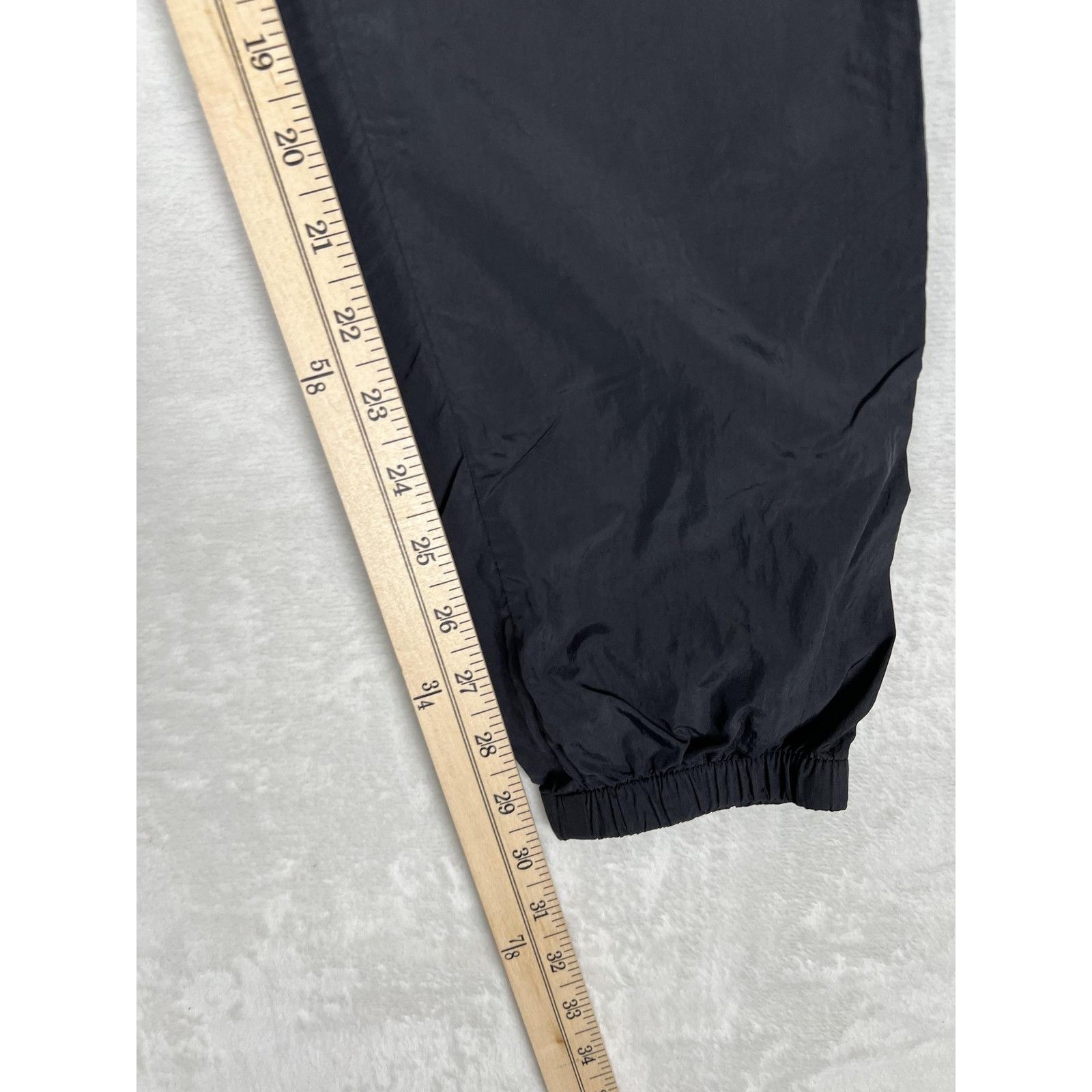 Oakley VTG Oakley Jogger Pants Mens Small Black Nylon Elastic Cuff Size US 28 / EU 44 - 2 Thumbnail