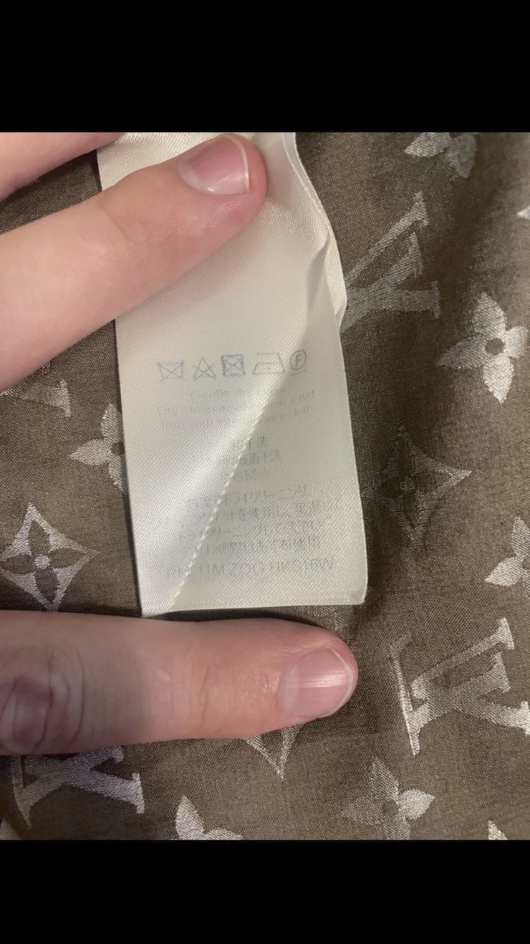 Louis Vuitton Louis Vuitton Silk Shirt Size US L / EU 52-54 / 3 - 9 Thumbnail