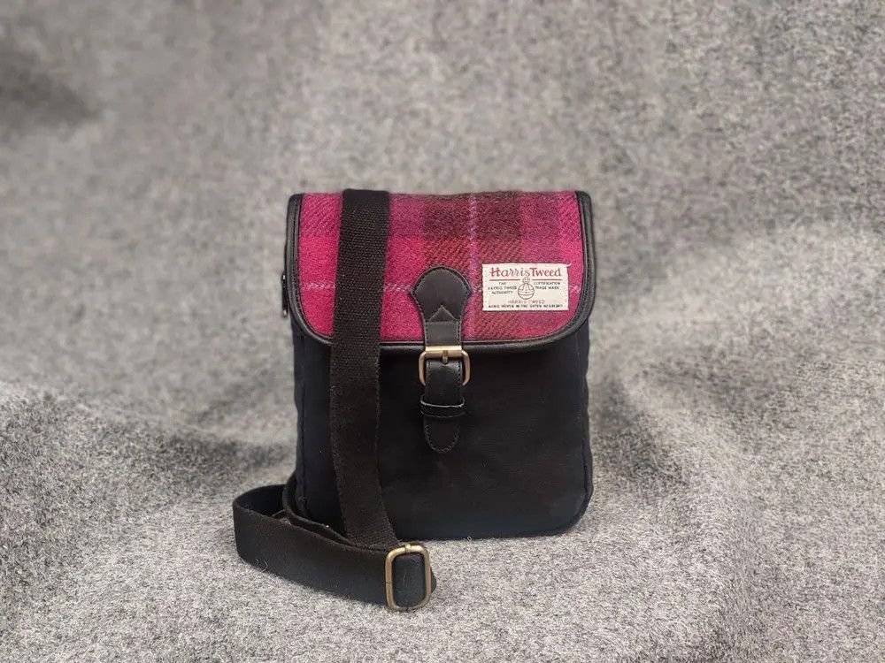 Harris Tweed Vintage Harris Tweed compact messenger bag over the shoulder Size ONE SIZE - 1 Thumbnail