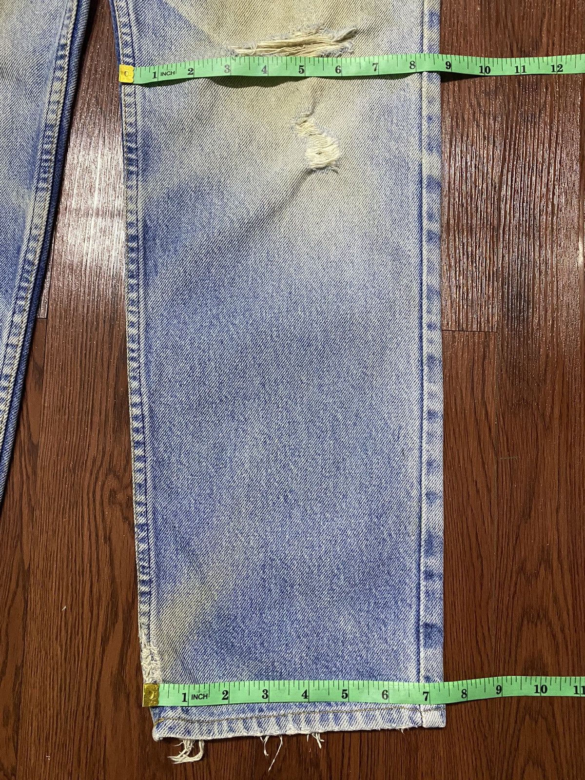 Levi's Vintage Clothing Vintage Levis 90s Blue Faded Wash Distressed Jeans Size US 28 / EU 44 - 16 Thumbnail