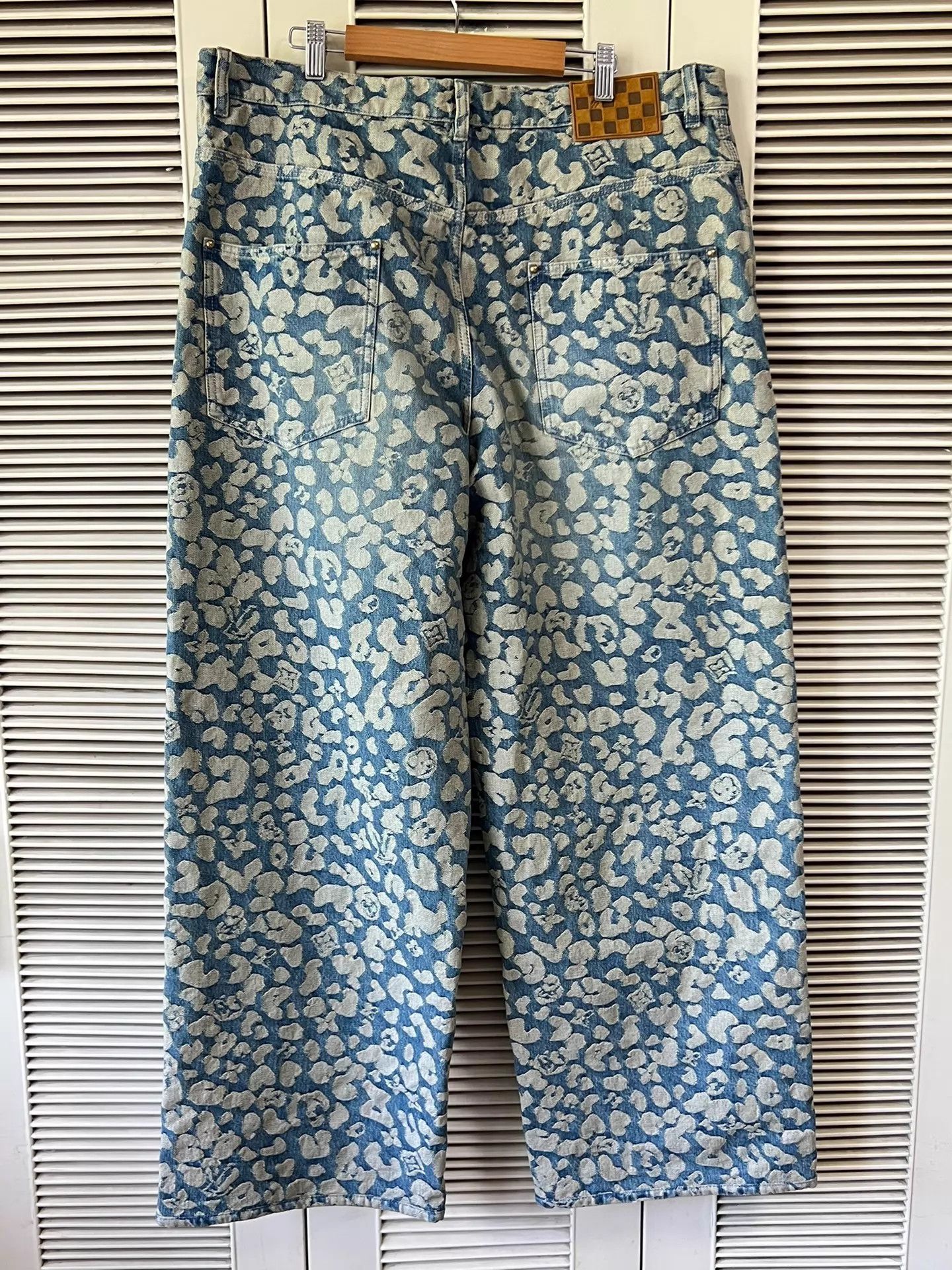 Louis Vuitton LV Classic Monogram Jeans 38 (Near Mint) Size 27" / US 4 / IT 40 - 2 Thumbnail