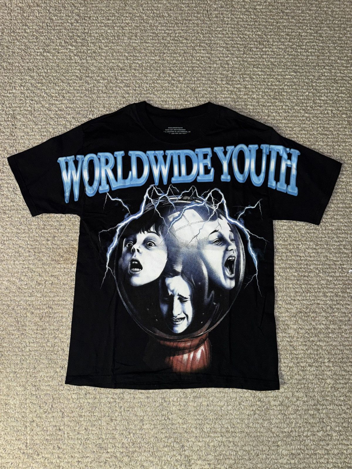 Worldwide Youth Worldwide Youth Trapped Scream Globe Graphic Tee Size US M / EU 48-50 / 2 - 1 Thumbnail