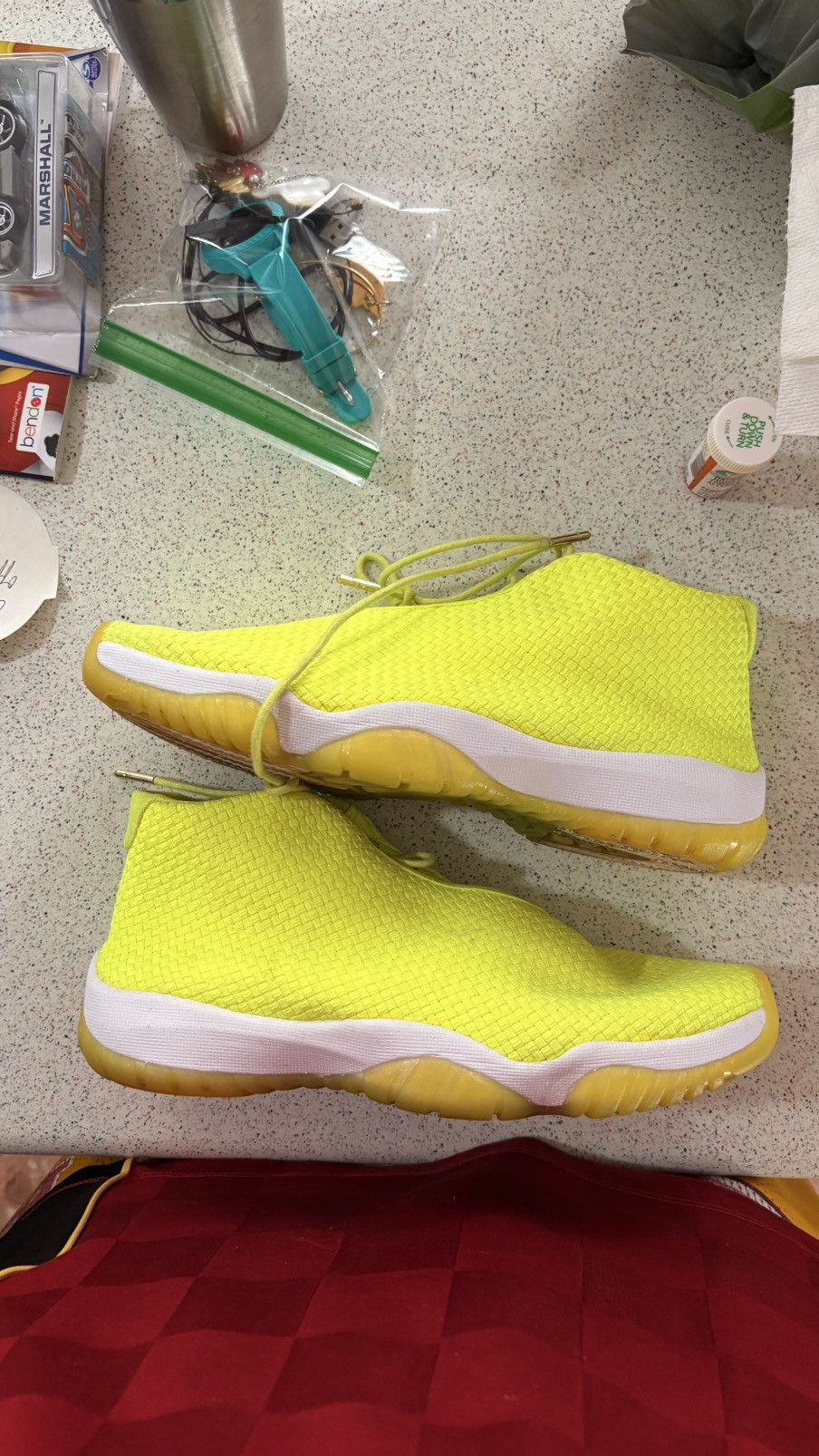 Jordan Brand Air Jordan Future Volt Size US 8.5 / EU 41-42 - 2 Thumbnail