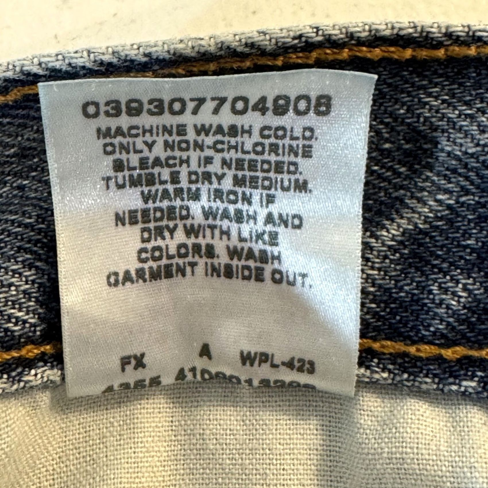 Levi's VINTAGE Levis 550 Jeans Mens 36x32 Blue Relaxed Fit Tapered Leg Denim Classic Zip Fly Size US 36 / EU 52 - 5 Thumbnail