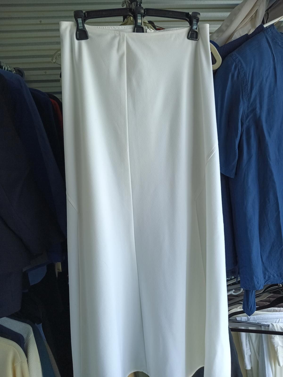 Designer Elegant White Maxi Skirt Size 28" / US 6 / IT 42 - 1 Thumbnail