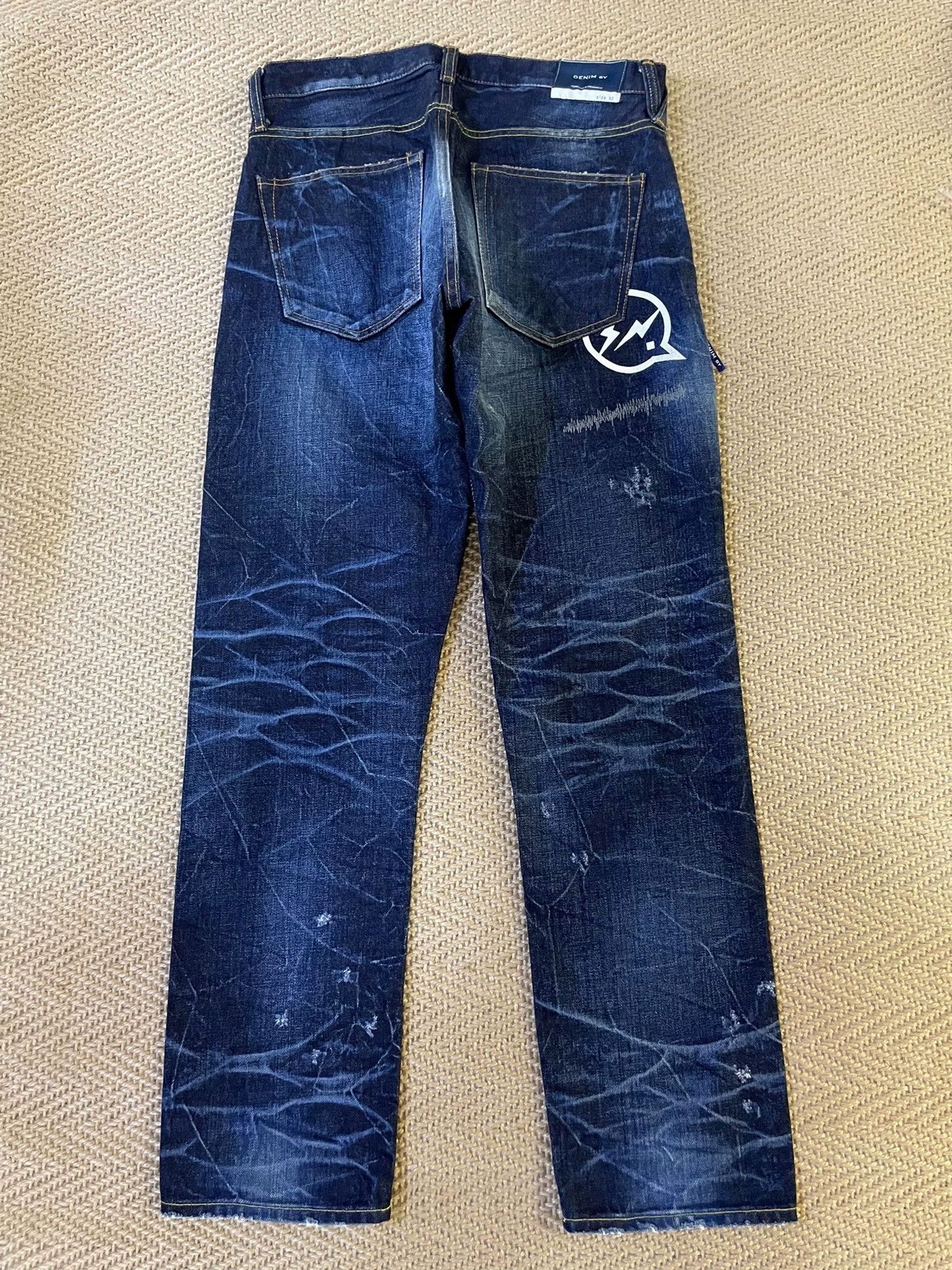 Vanquish VANQUISH x FRAGMENT Rex Mud Distressed Jeans W30 New Size US 30 / EU 46 - 2 Thumbnail