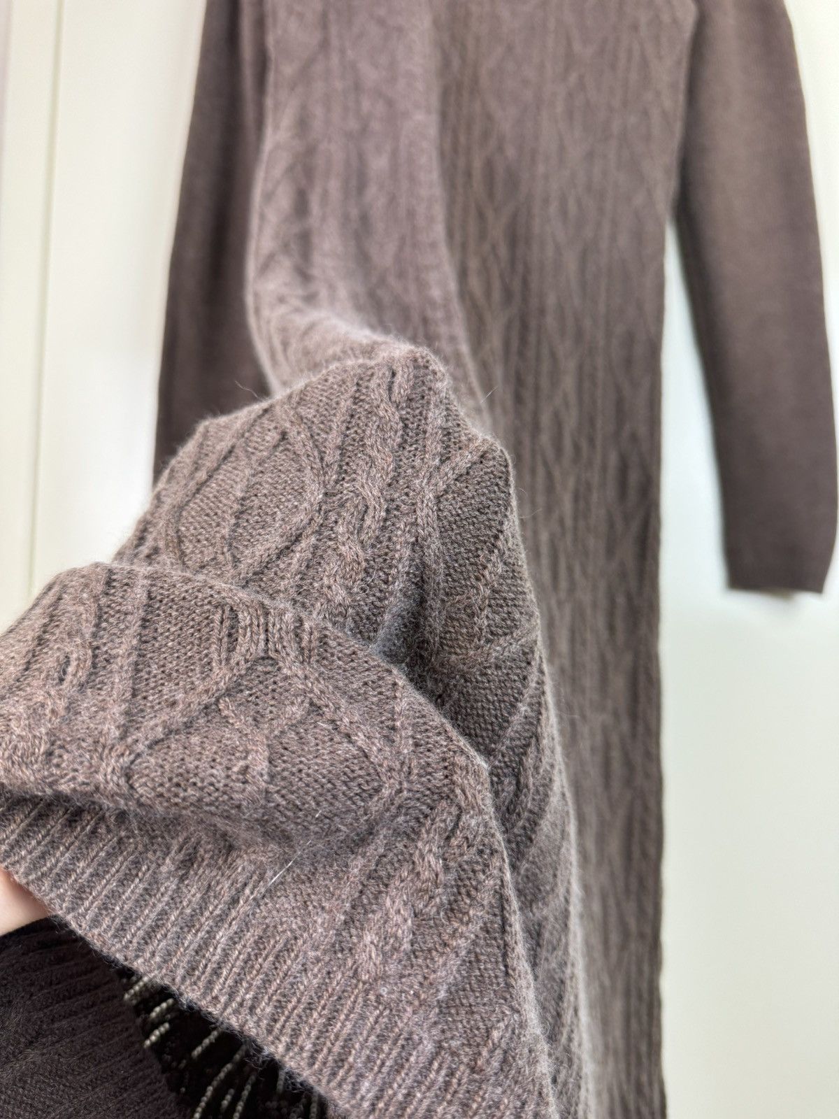 Johnstons Of Elgin Johnstons of Elgin Cashmere Silk Cable Knit Sweater Dress M Size M / US 6-8 / IT 42-44 - 4 Thumbnail