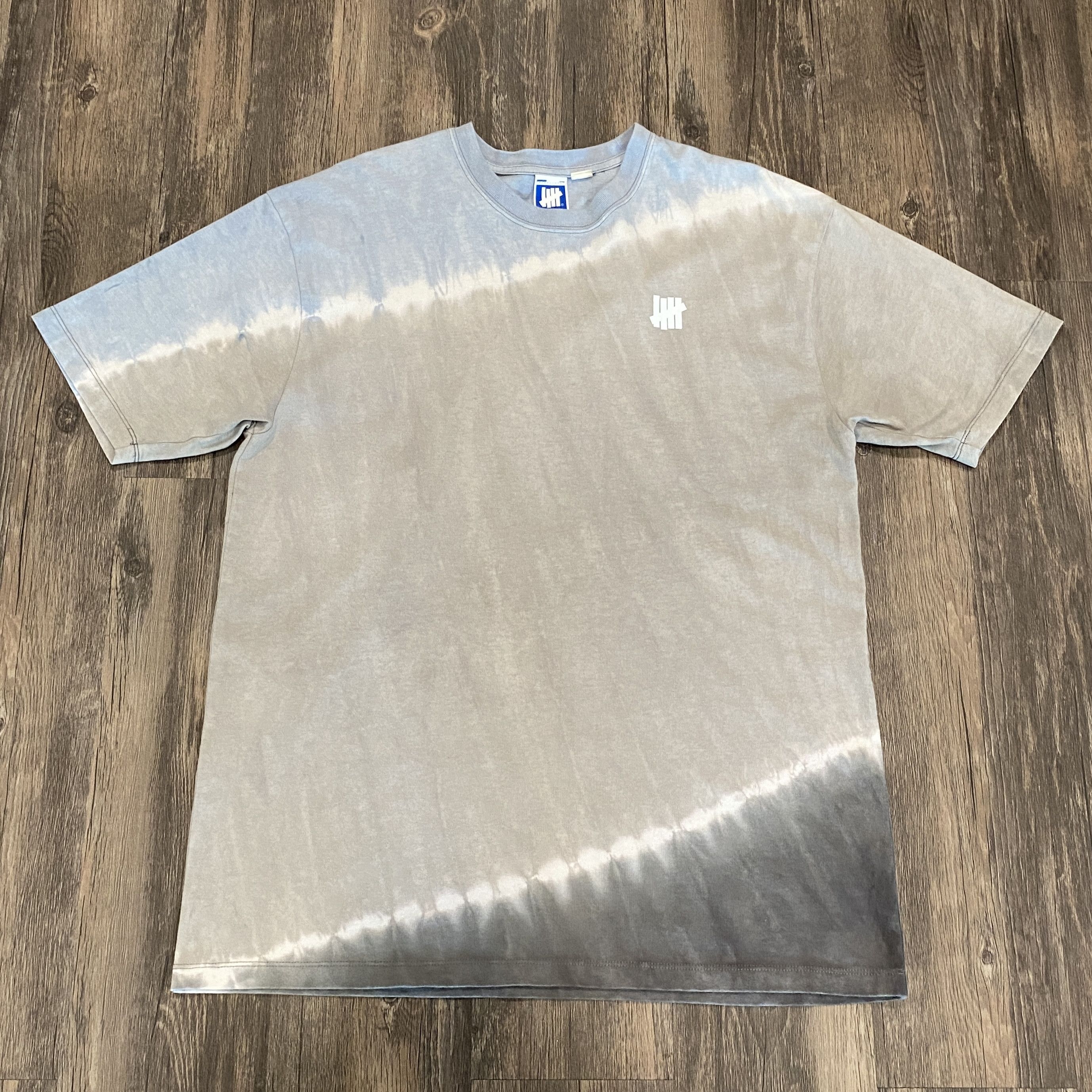Undefeated UNDFTD Blue/Grey Tie Dye 5 Strikes Logo Shirt Size US L / EU 52-54 / 3 - 1 Thumbnail
