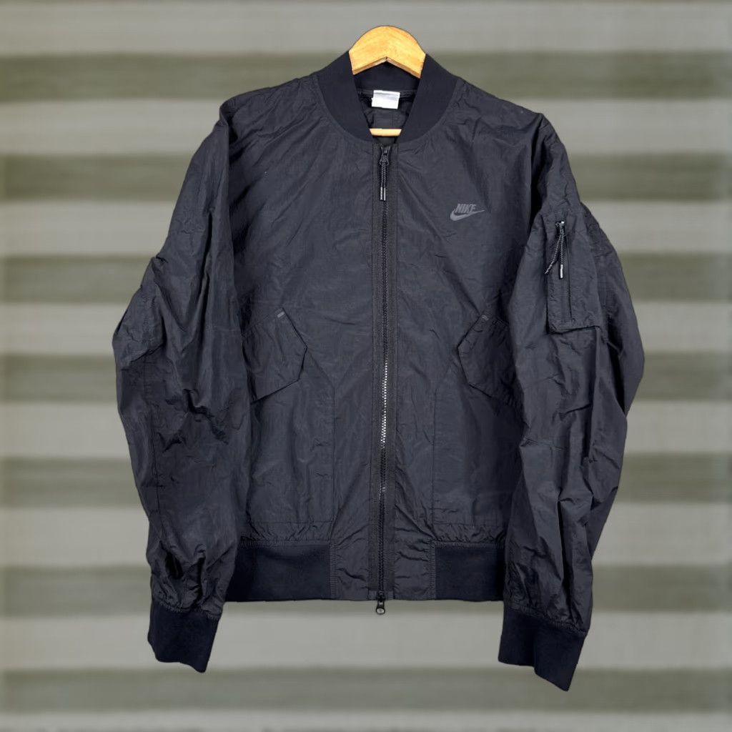 VINTAGE Nike Windbreaker Jacket Mens Medium Black Activewear